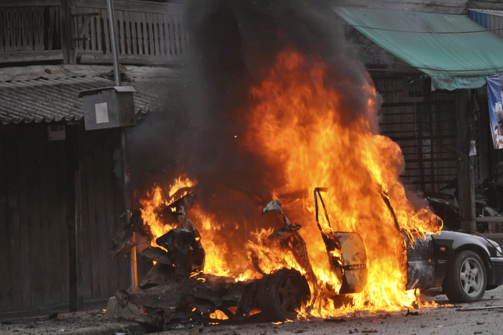 <p>A view of the scene of a car bomb attack in Thailand’s Narathiwat province, south of Bangkok on August 11, 2010.</p>
