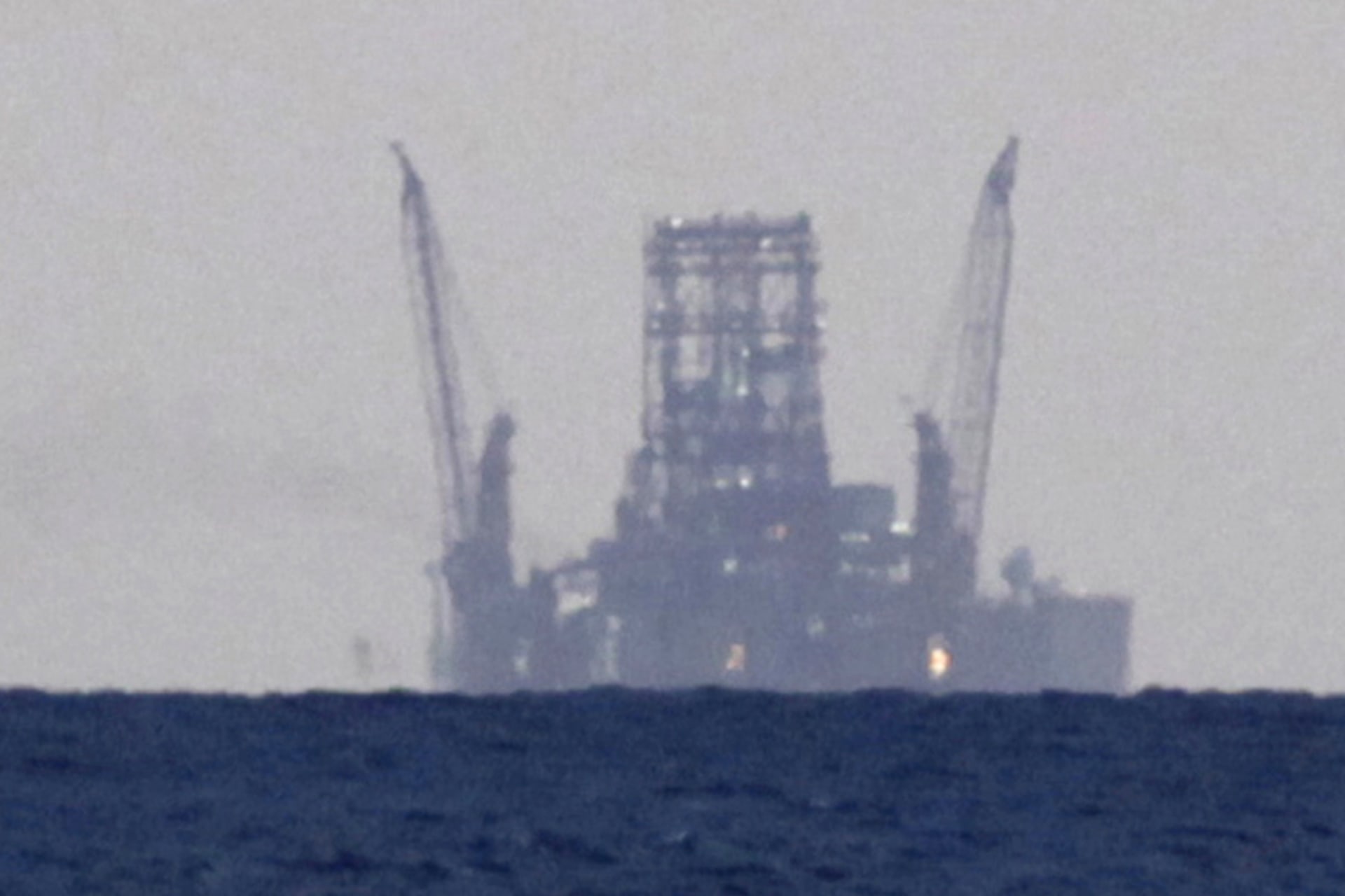 <p>A Chinese-built drilling rig, known as Scarabeo 9, is seen off the coast of Havana on January 21, 2012.</p>
