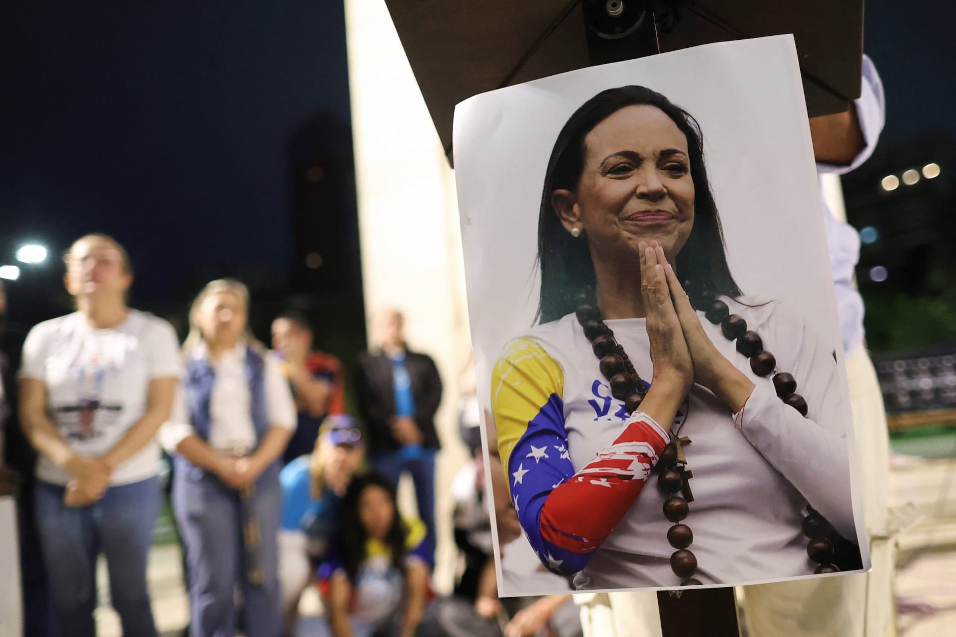 Photo of Venezuelans in Buenos Aires celebrating Maria Corina Machado's Nobel Peace Price