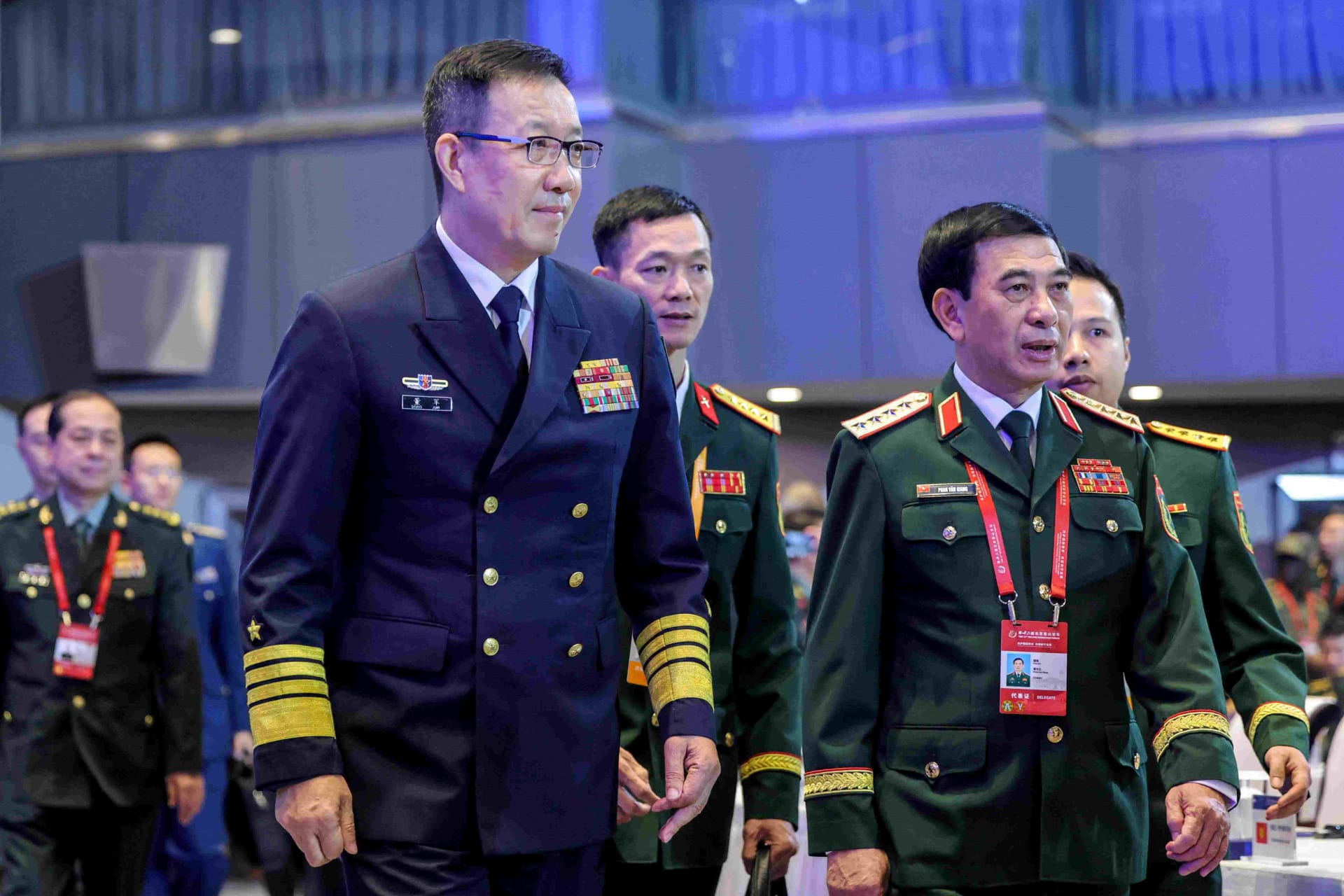 <p>Chinese Defence Minister Dong Jun and Vietnam’s Defense Minister General Phan Van Giang arrive at the hall at Beijing Xiangshan Forum in Beijing, China, on September 18, 2025.</p>
