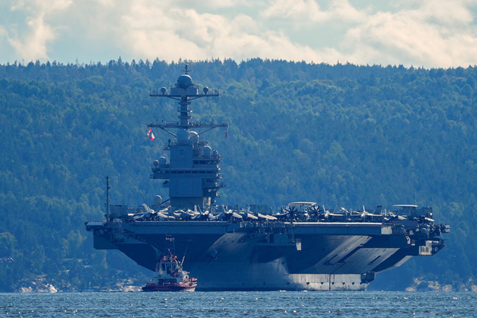 <p>The world’s largest warship, U.S. aircraft carrier USS Gerald R. Ford, on its way out of the Oslofjord at Nesodden and Bygdoy, Norway, September 17, 2025.</p>
