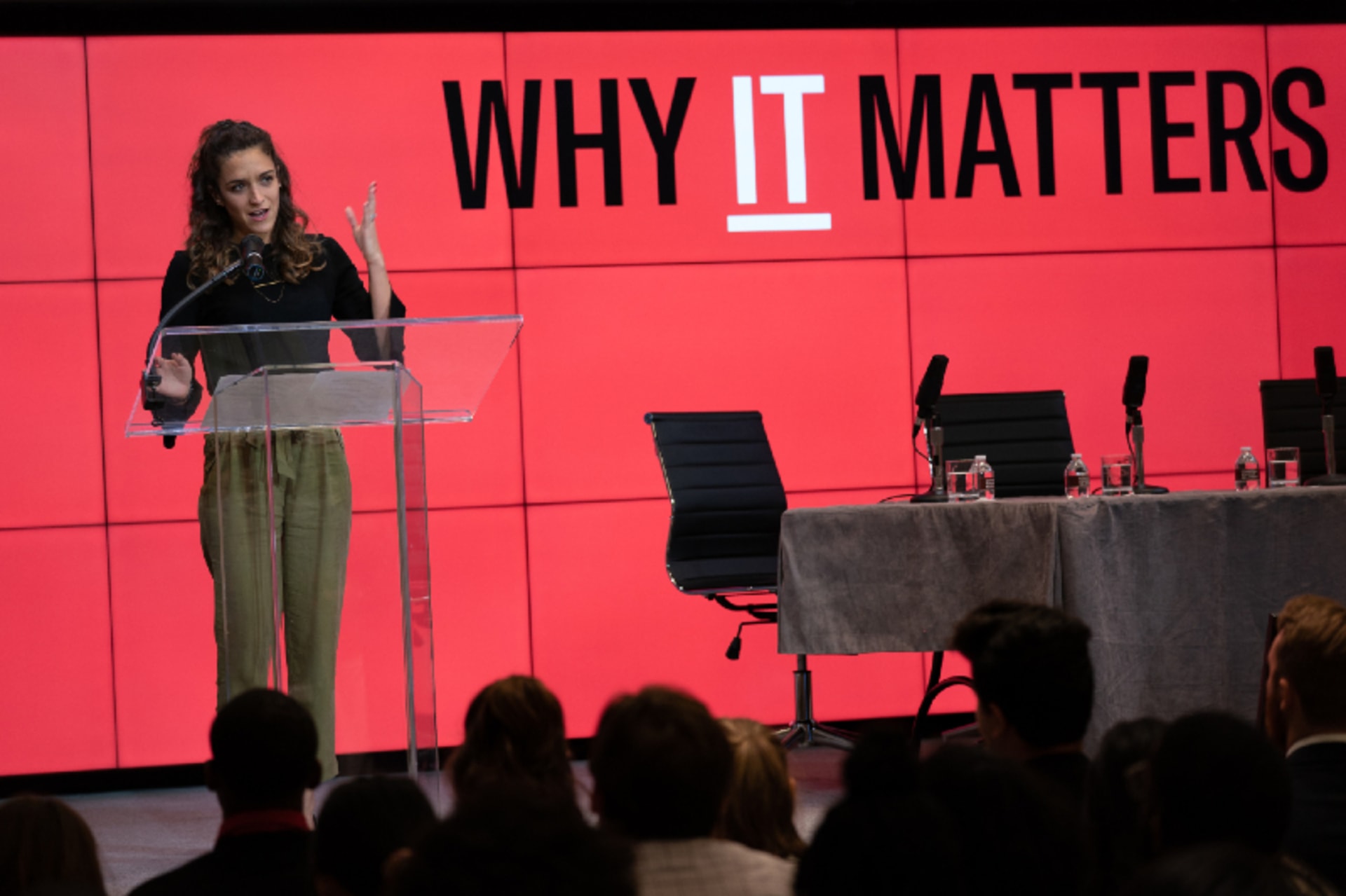<p>Why It Matters podcast host Gabrielle Sierra speaks to college and graduate students at CFR’s 2019 Back to School event.</p>