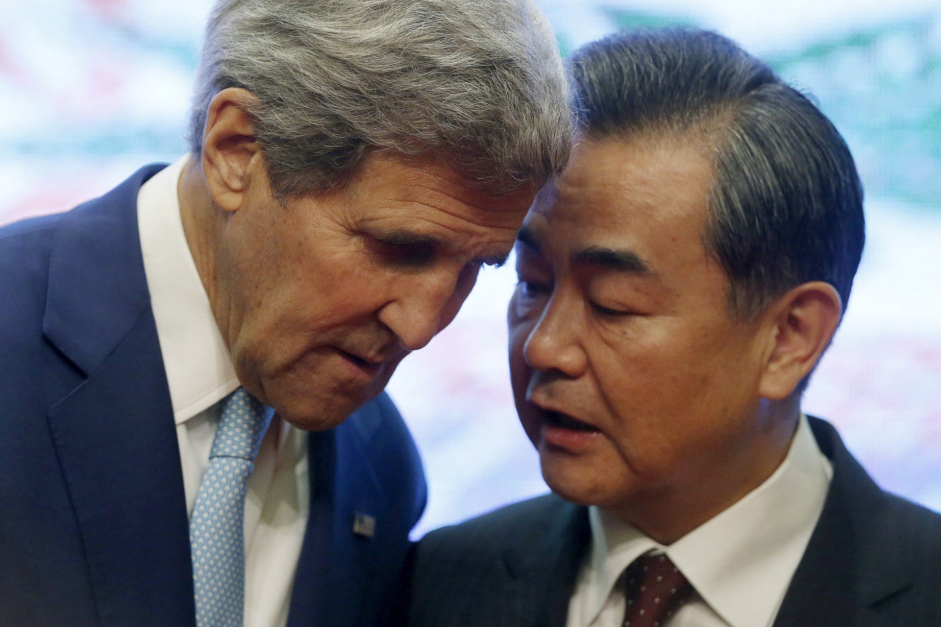 <p>U.S. Secretary of State John Kerry and China’s Foreign Minister Wang Yi talk at the 5th East Asia Summmit at the 48th Association of Southeast Asian Nations (ASEAN) foreign ministers meeting in Kuala Lumpur, Malaysia, on August 6, 2015.</p>
