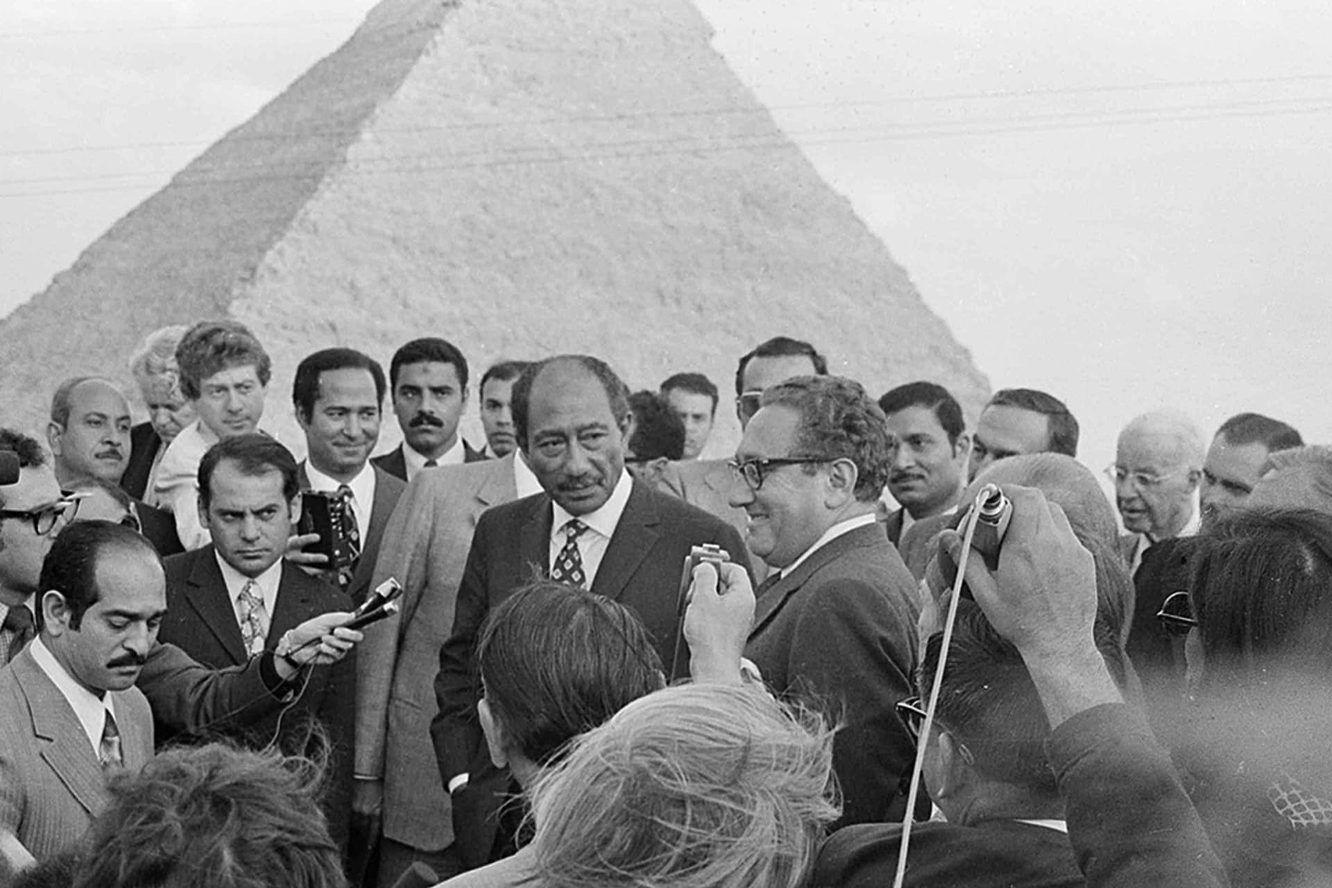 Egyptian President Anwar Sadat and U.S. Secretary of State Henry Kissinger during a press conference, February 28, 1974. 
