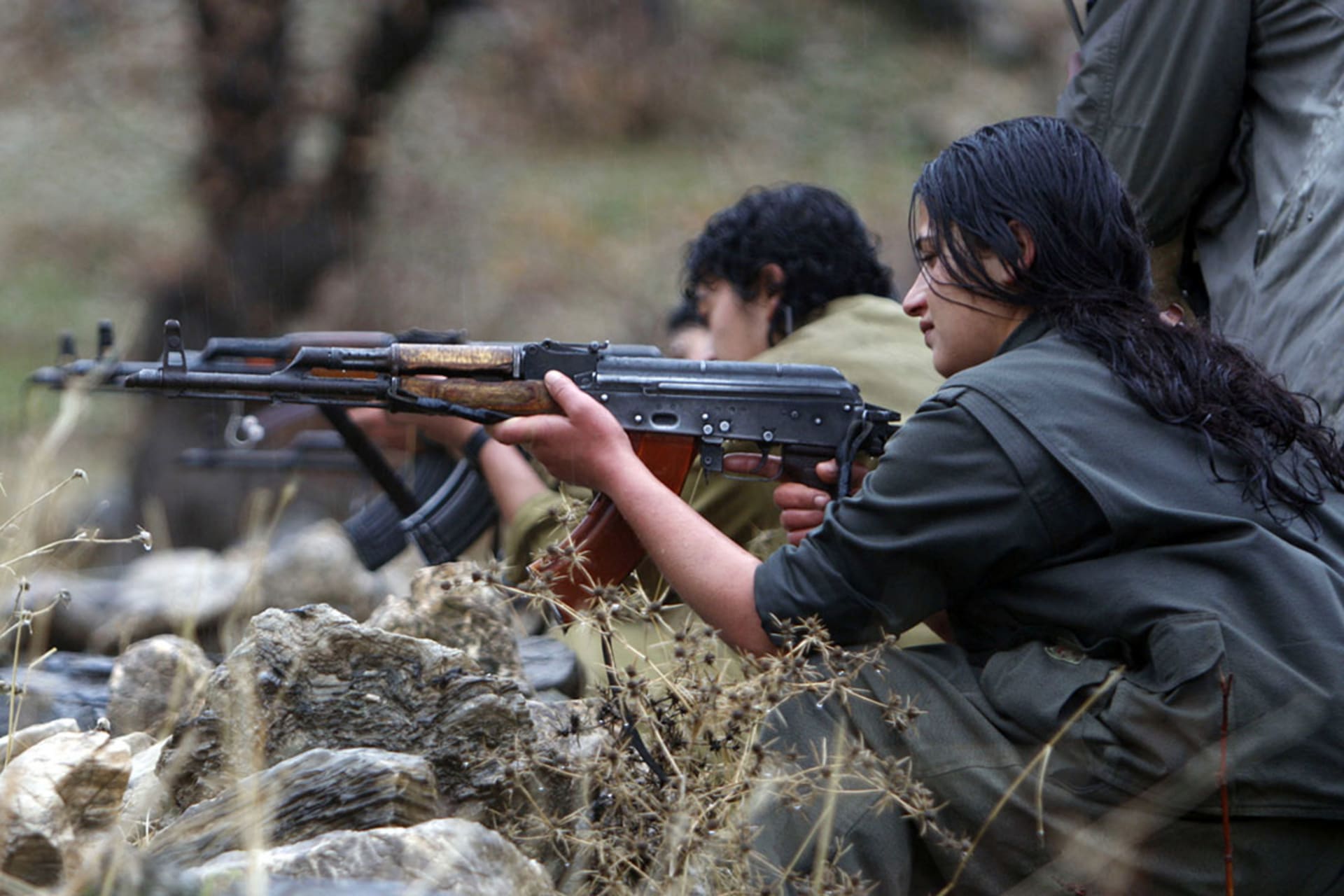 Members of the Party for a Free Life in Kurdistan (PJAK) train in northern Iraq’s Qandil mountains in December 2009. Yahya Ahmed/AP Photo
