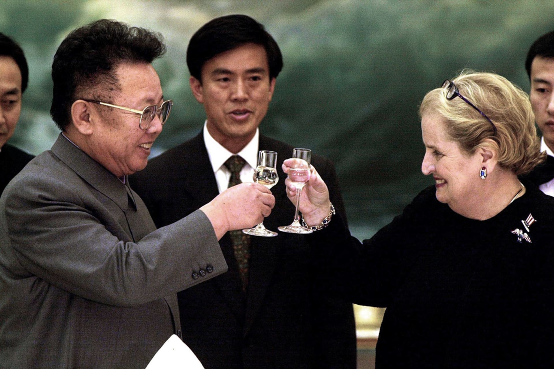 Kim Jong-il toasts U.S. Secretary of State Madeleine Albright in North Korea. Chien-Min Chung/AFP/Getty Images