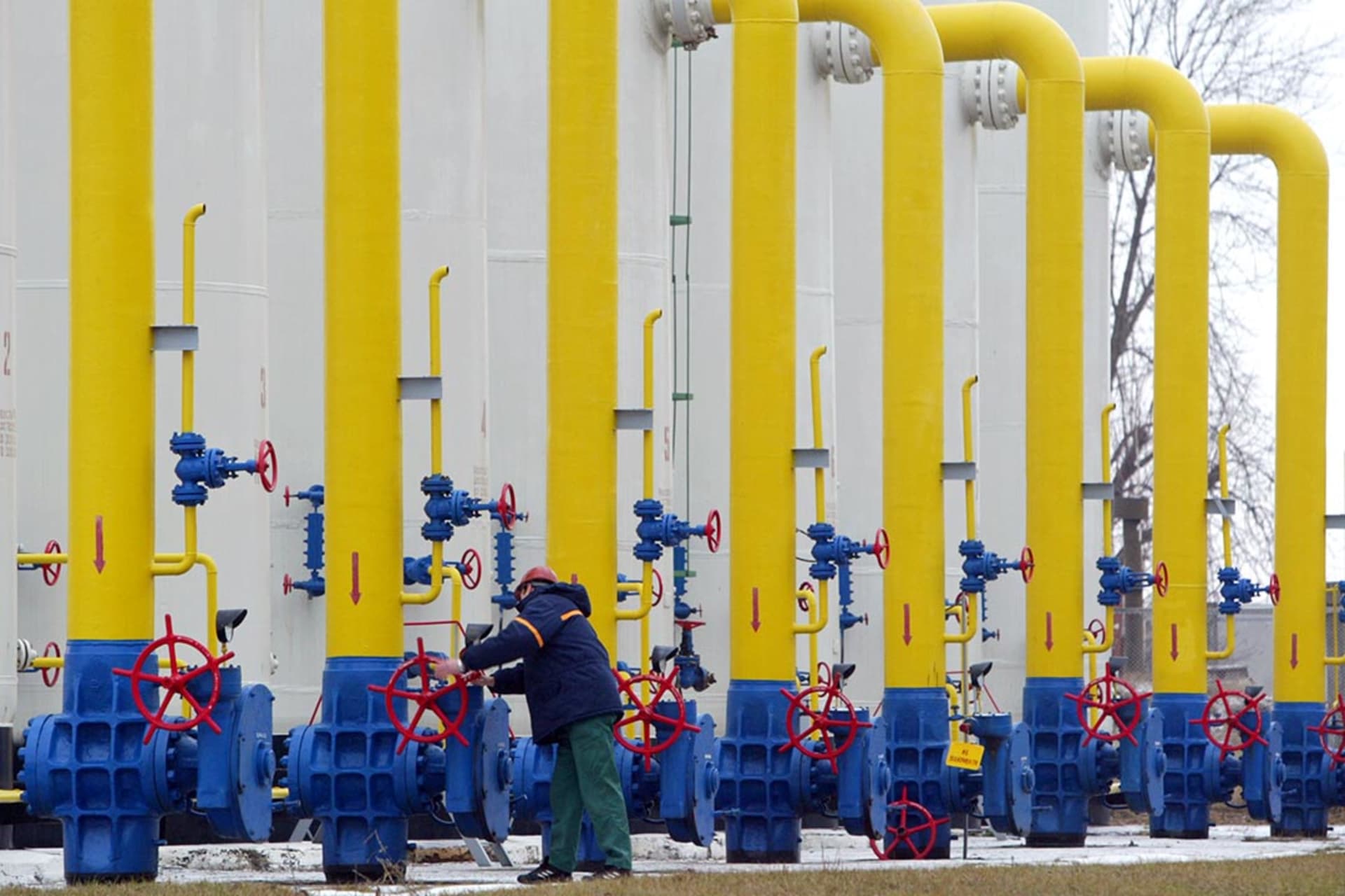 A Ukrainian operator at the main pipeline in the village of Boyarka, near Kyiv.
