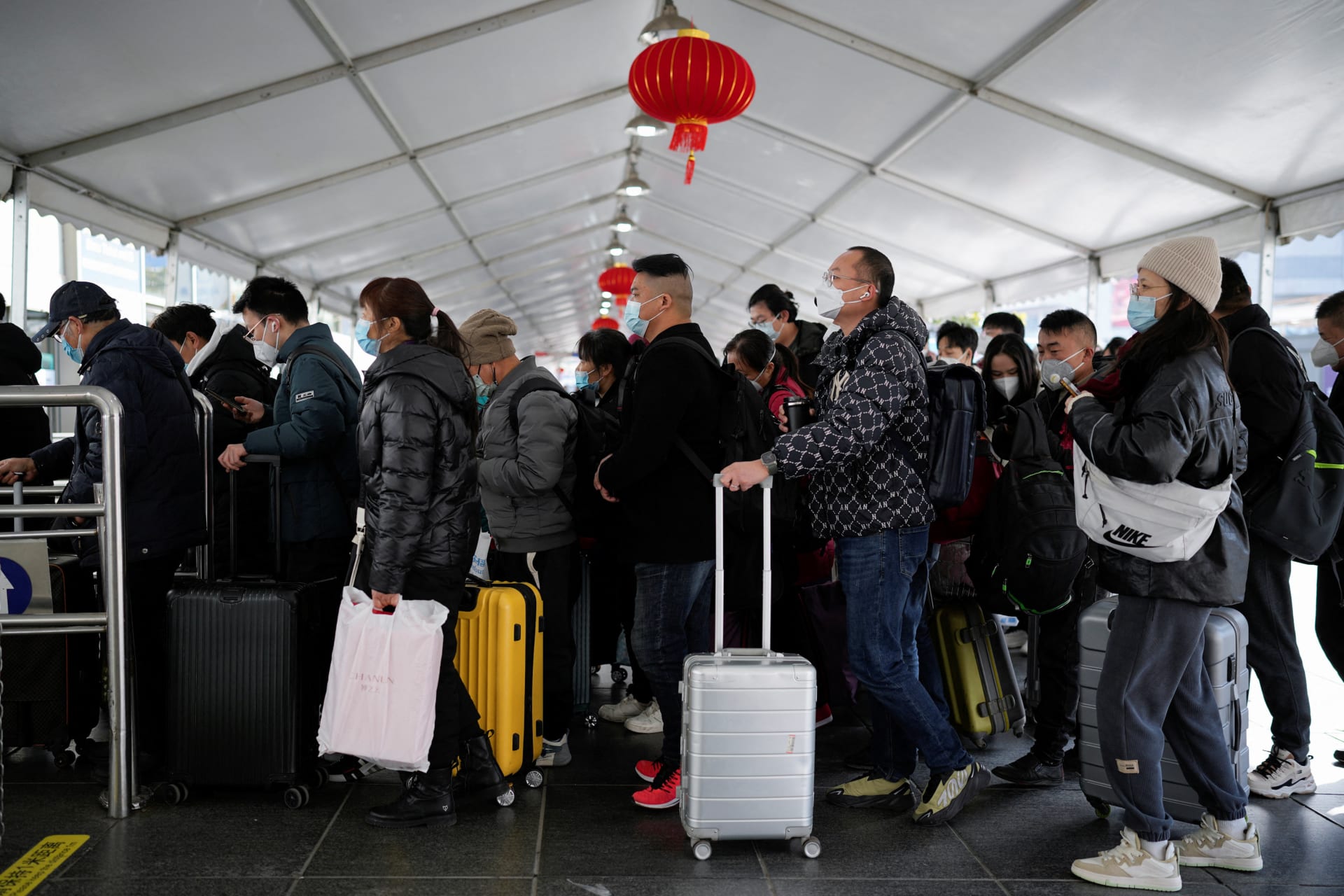 China’s Covid Surge, With Yanzhong Huang And Zongyuan Zoe Liu Picture