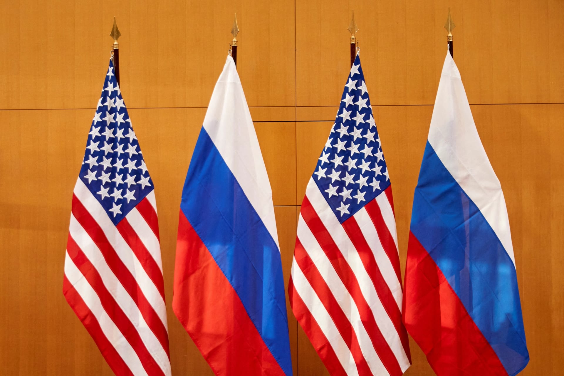 The Russia Challenge, With Liana Fix and Thomas Graham (Election 2024, Episode 1) pic