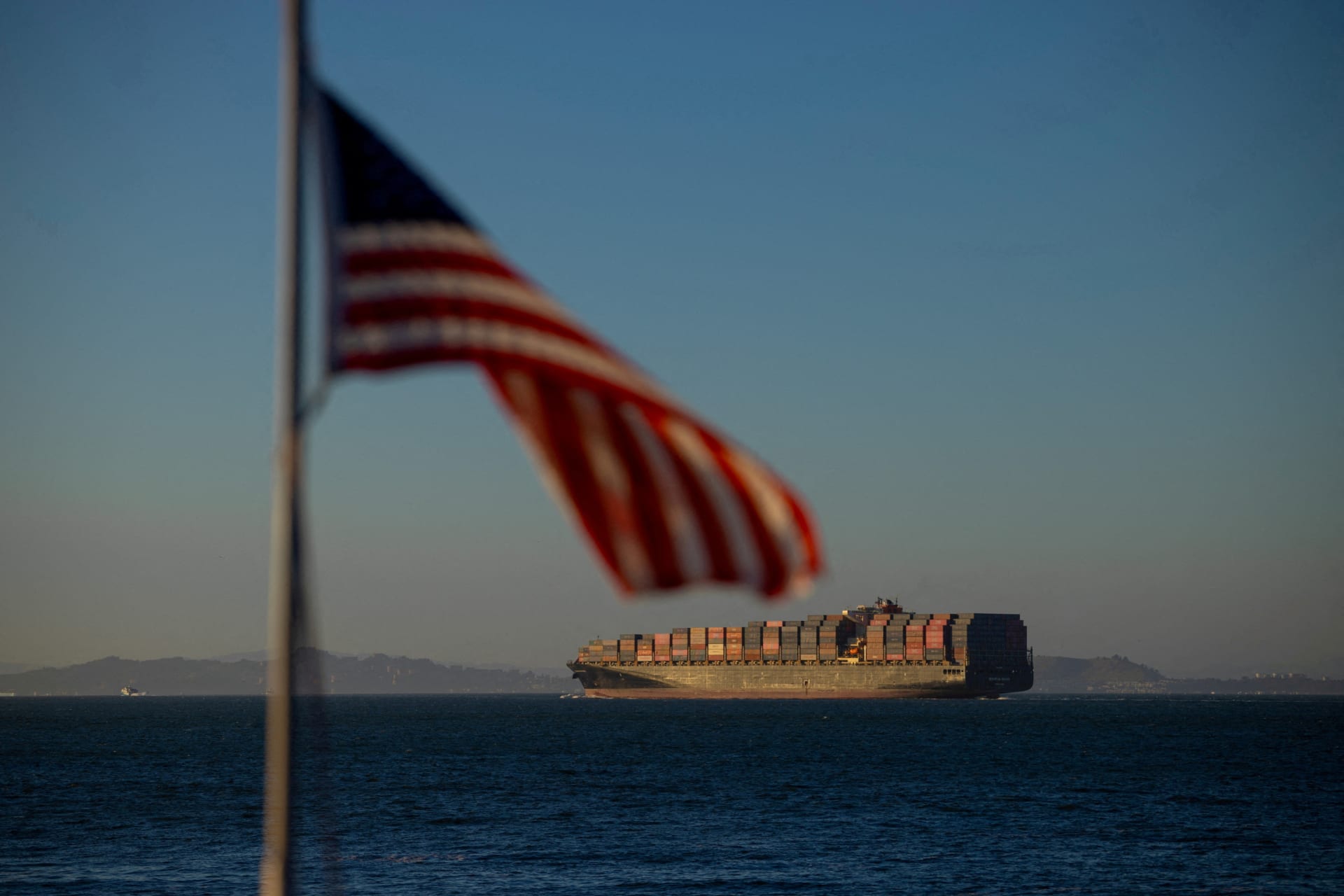 <p>A cargo ship full of shipping containers departs the port of Oakland at the San Francisco Bay, California, U.S., August 4, 2025.</p>
