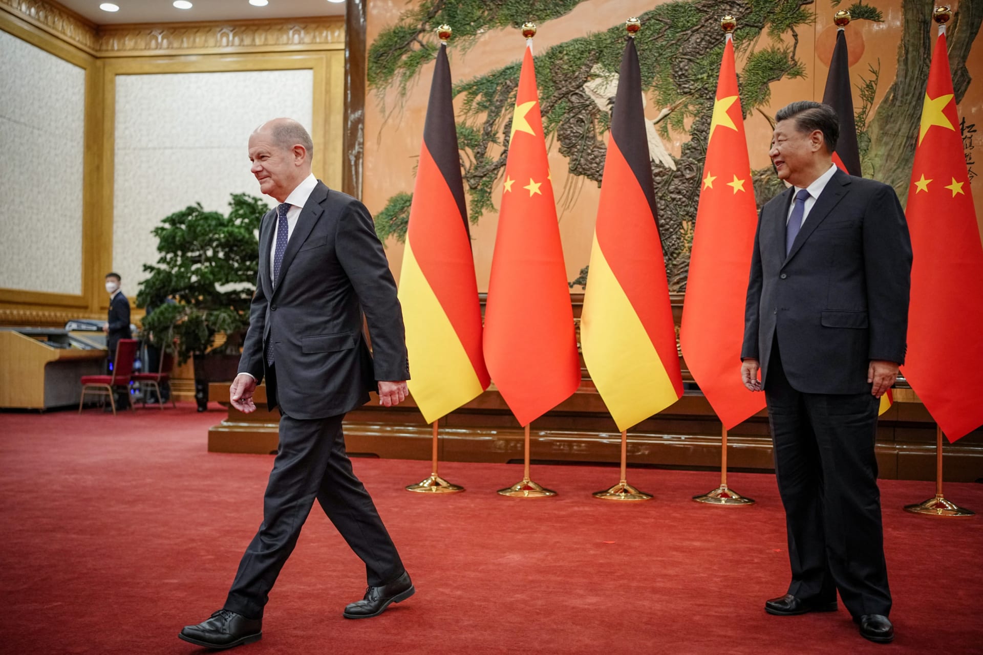 <p>German Chancellor Scholz visits China.</p>

