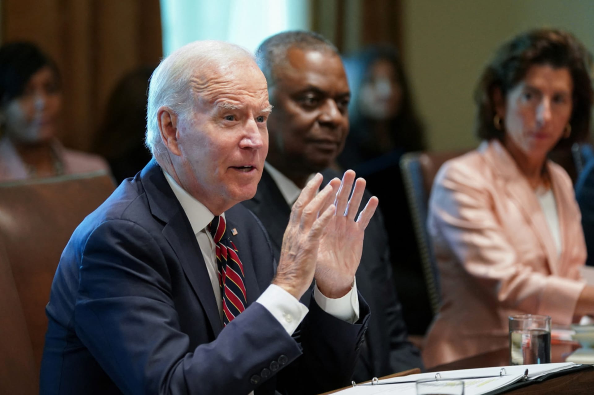 <p>President Biden holds a cabient meeting at the White House in Washington.</p>