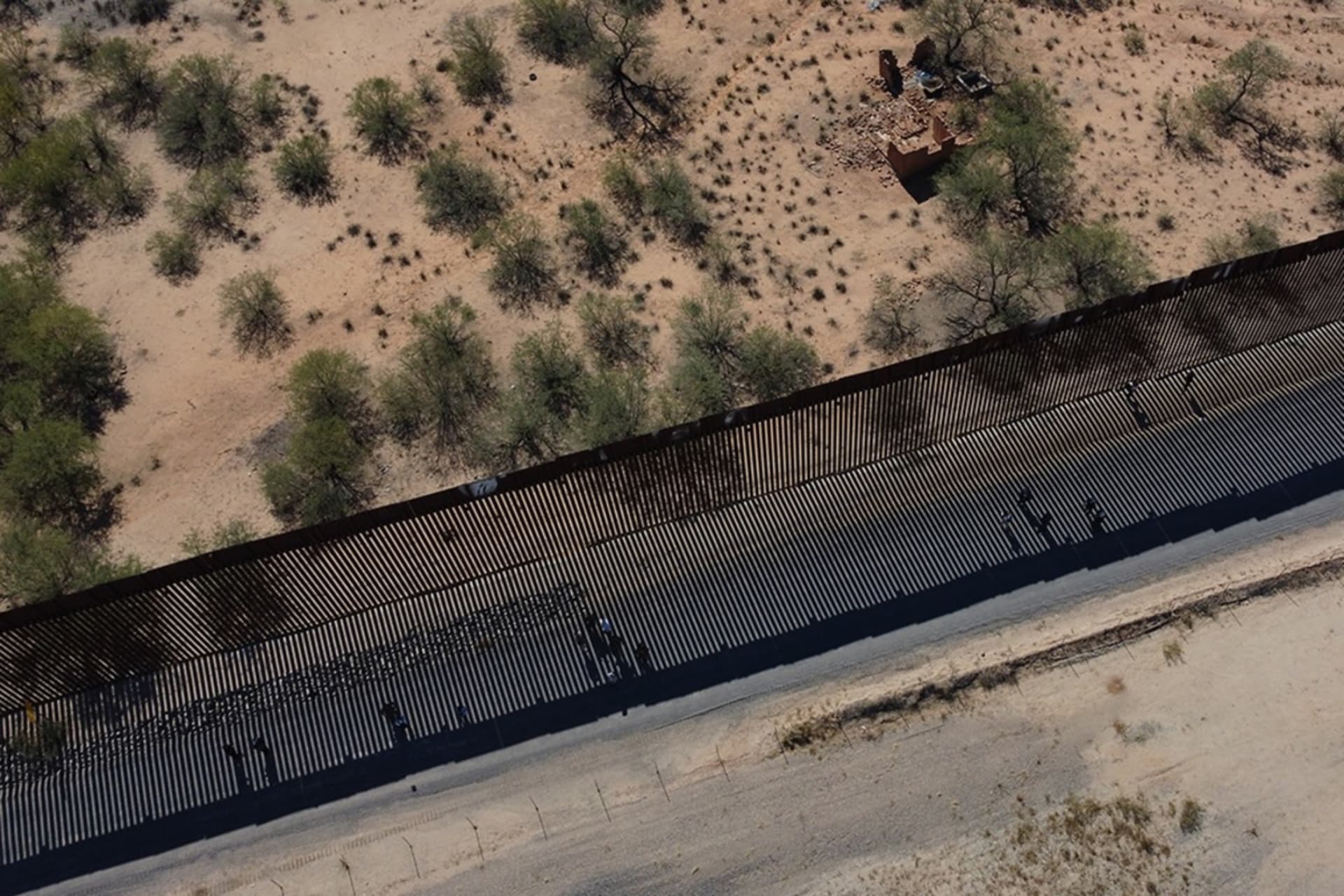 <p>Aerial view of the border wall in the Sasabe area of Arizona, November 7, 2025.</p>