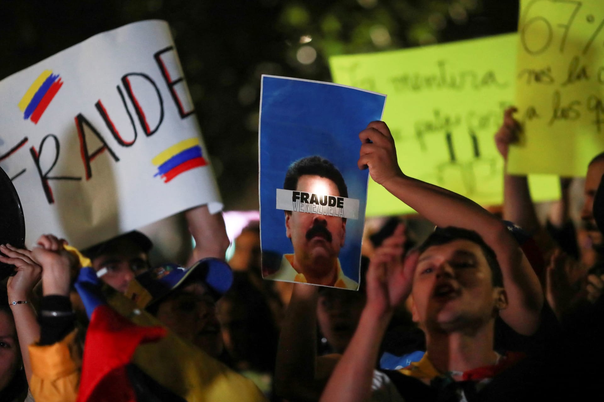 Venezuelans in Mexico protest against Venezuelan President Nicolas Maduro's electoral fraud