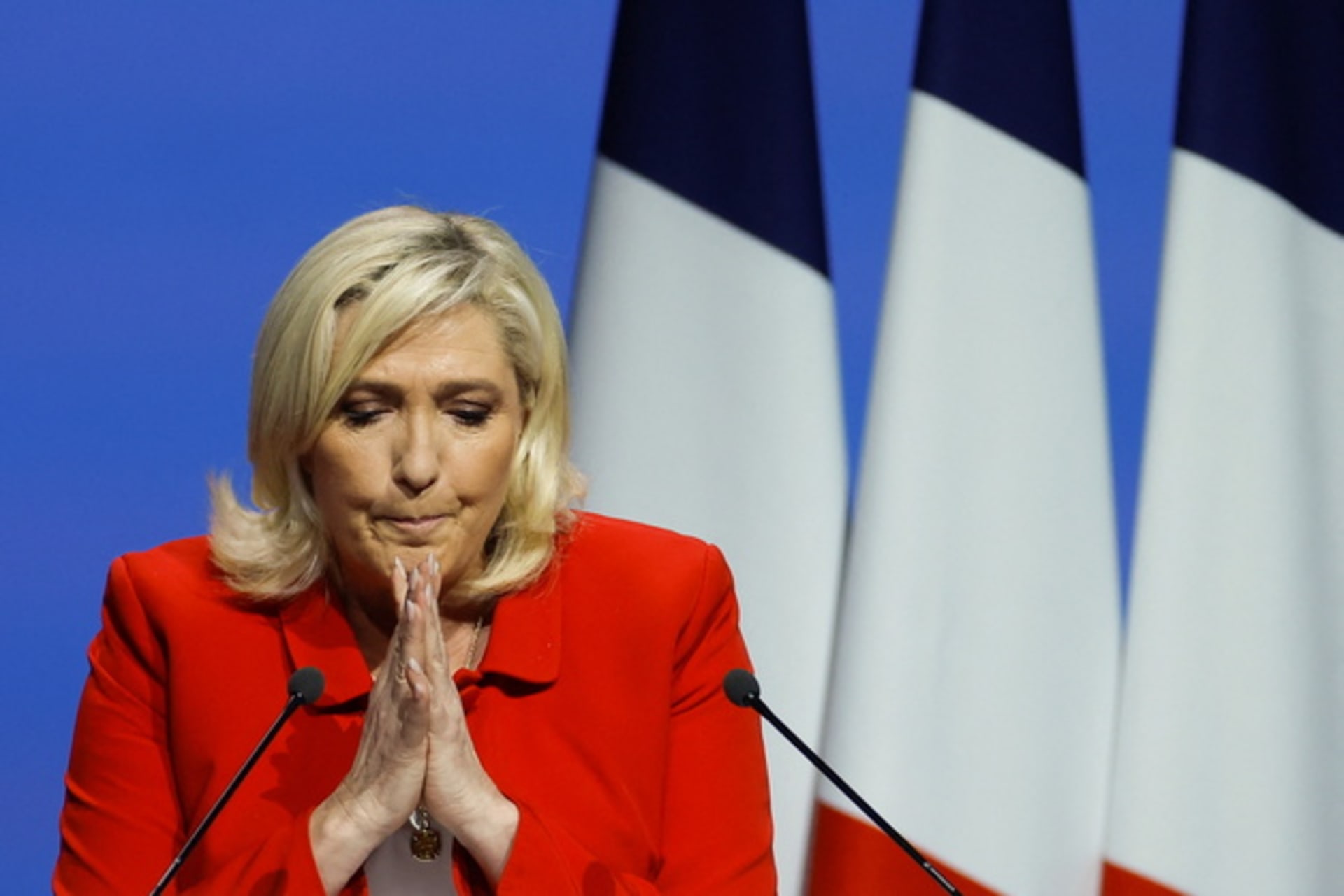 <p>French far-right presidential candidate Le Pen campaigns in Avignon.</p>