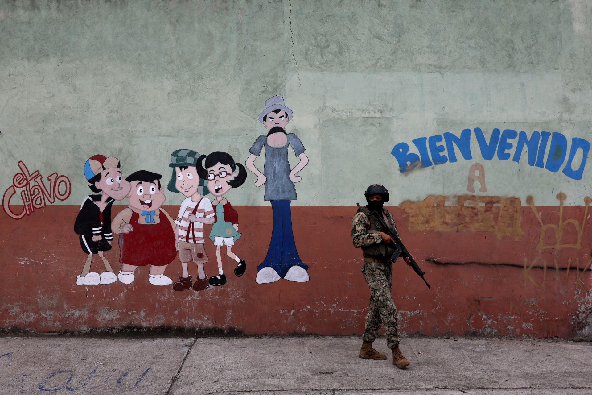 Photo of Ecuadorian Soldier