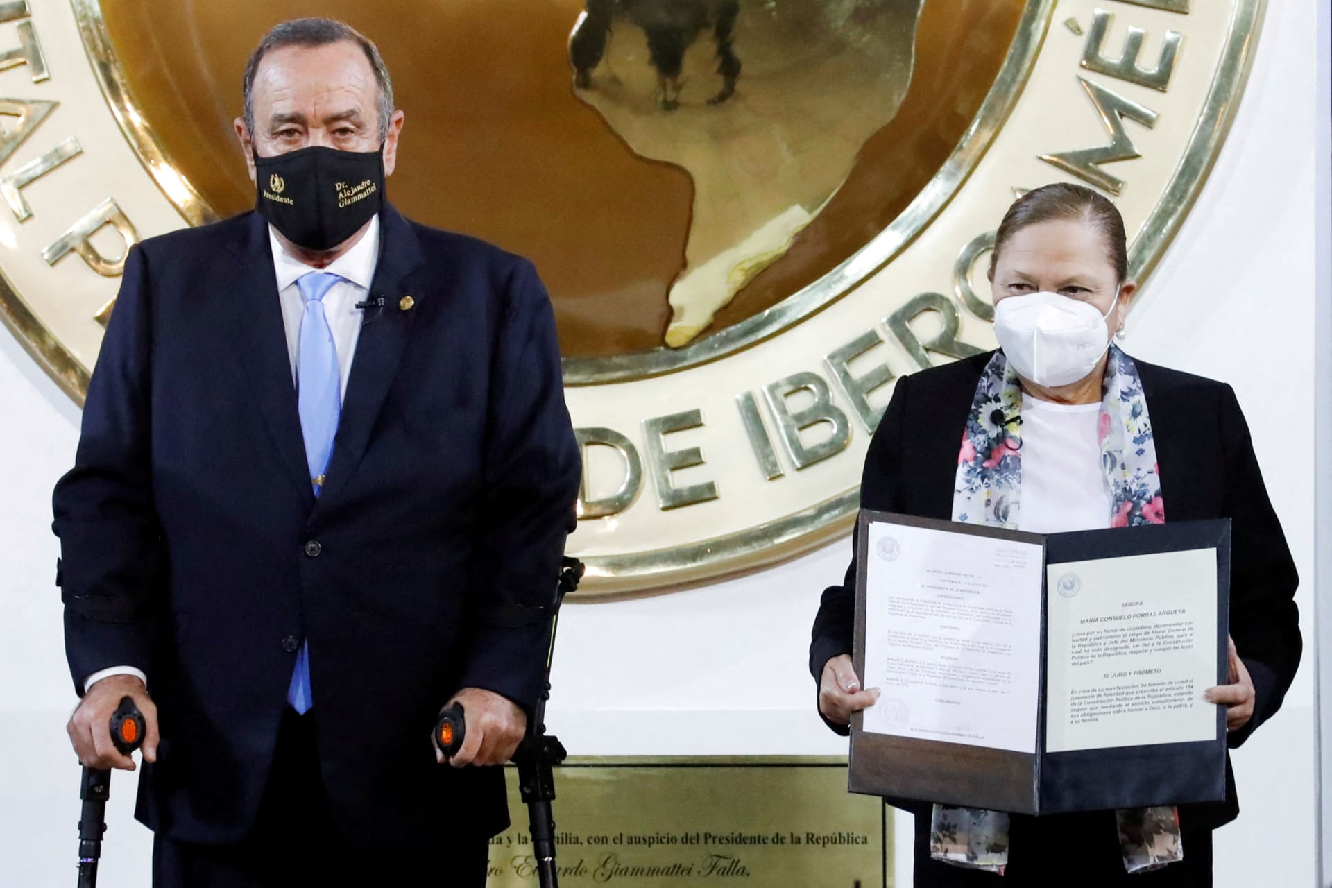 Photo of Guatemalan President Alejandro Giammattei with Attorney General Consuelo Porras
