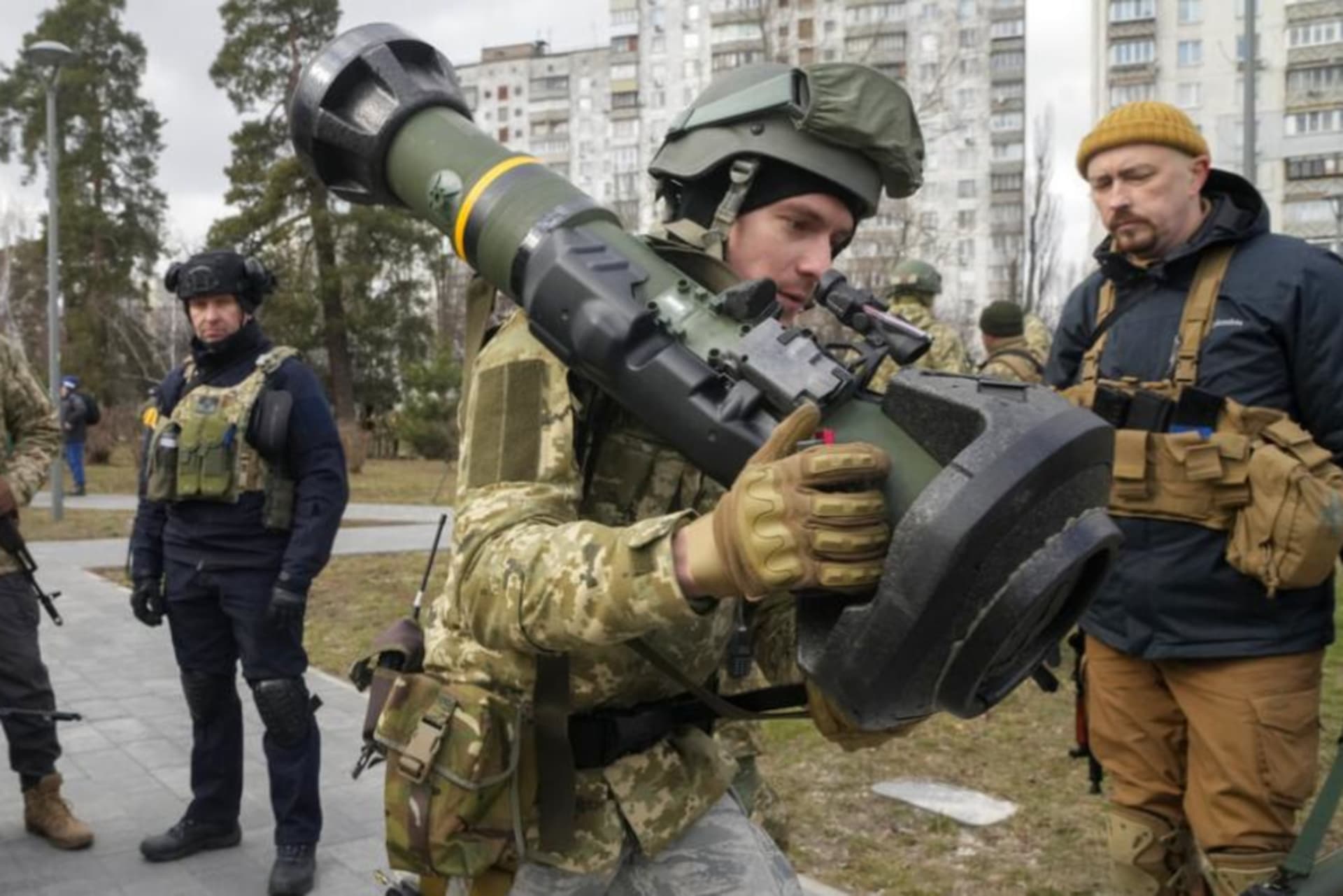 <p>A member of Ukraine’s Territorial Defense Forces holds an antitank weapon in the outskirts of Kyiv on March 9</p>
