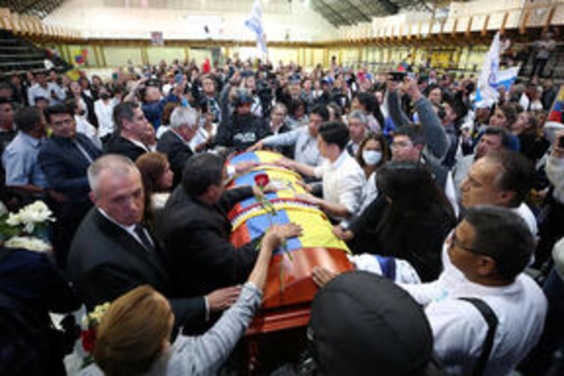 Photo of post-mortem tribute to Fernando Villavicencio