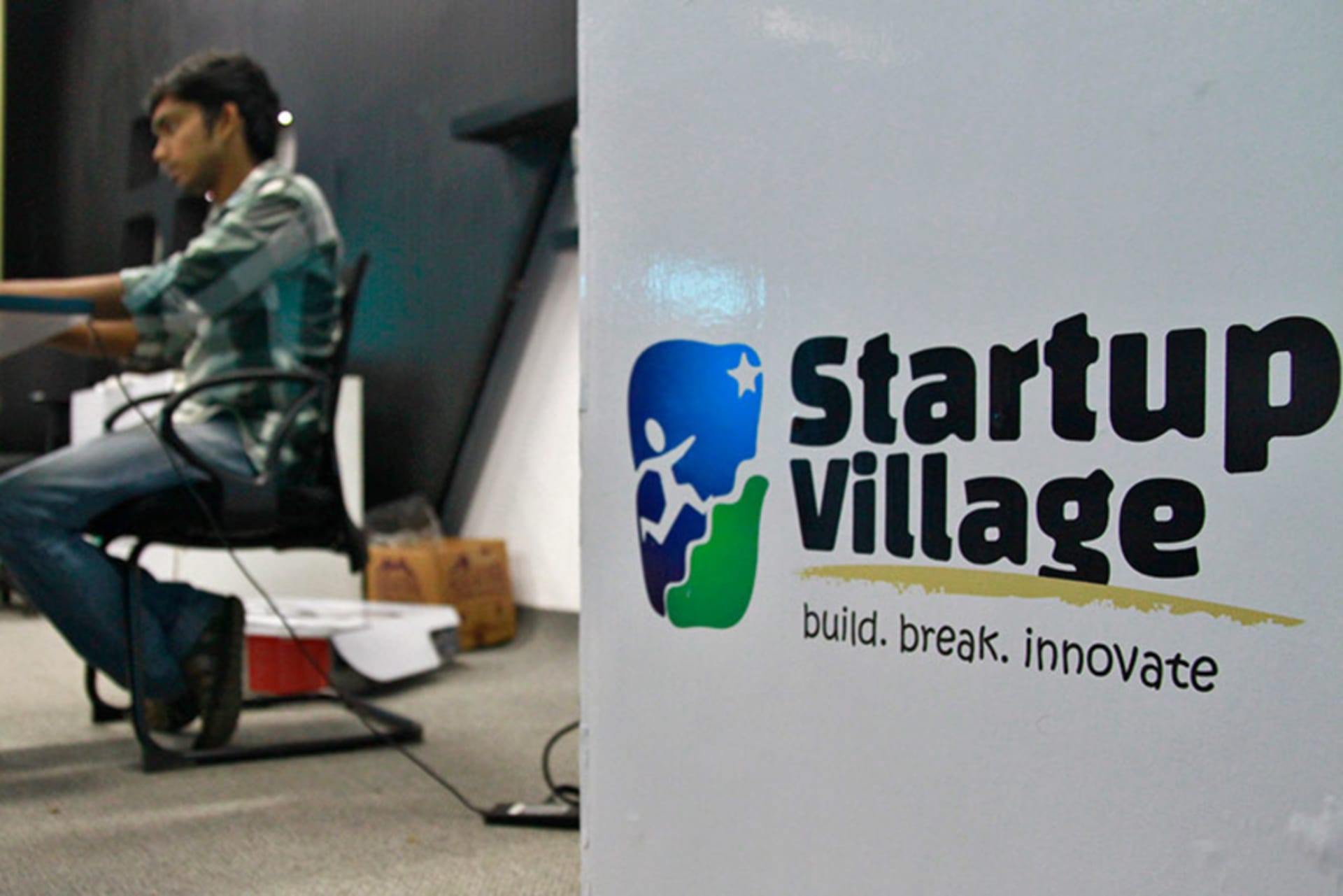 Frontier Market Entrepreneurship: Startup Success Beyond Silicon Valley and Term Member Happy Hour