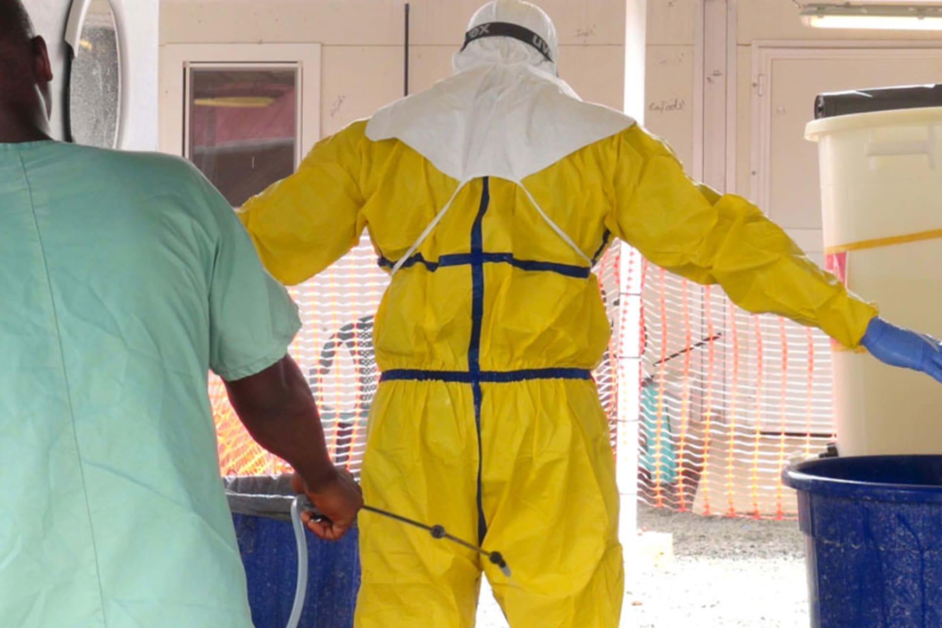 RTX1W9ZF_ebola.jpg