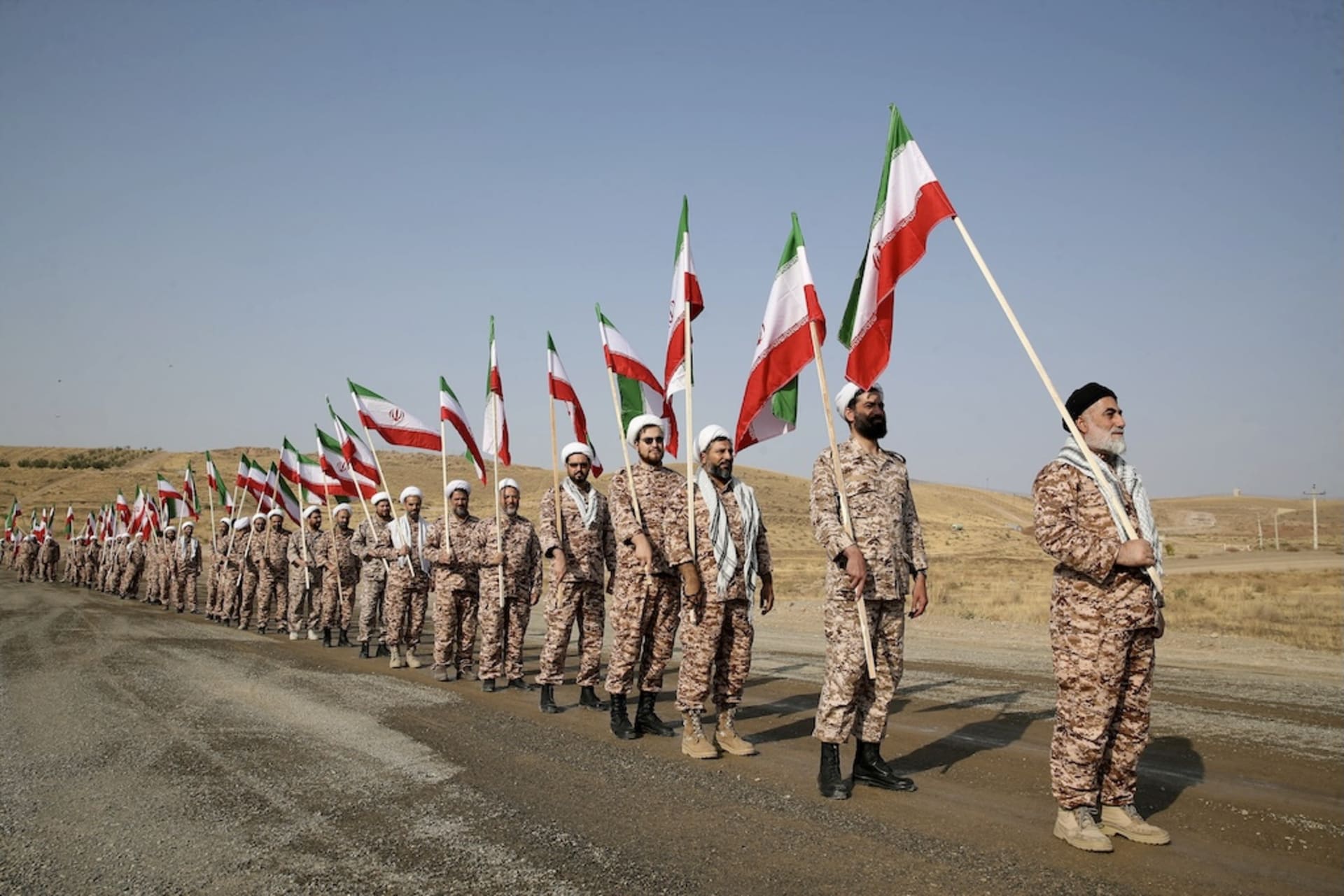 <p>Members of the Islamic Revolutionary Guard Corps (IRGC) attend an IRGC ground forces military drill in the Aras area, East Azerbaijan province, Iran, October 17, 2022.</p>

