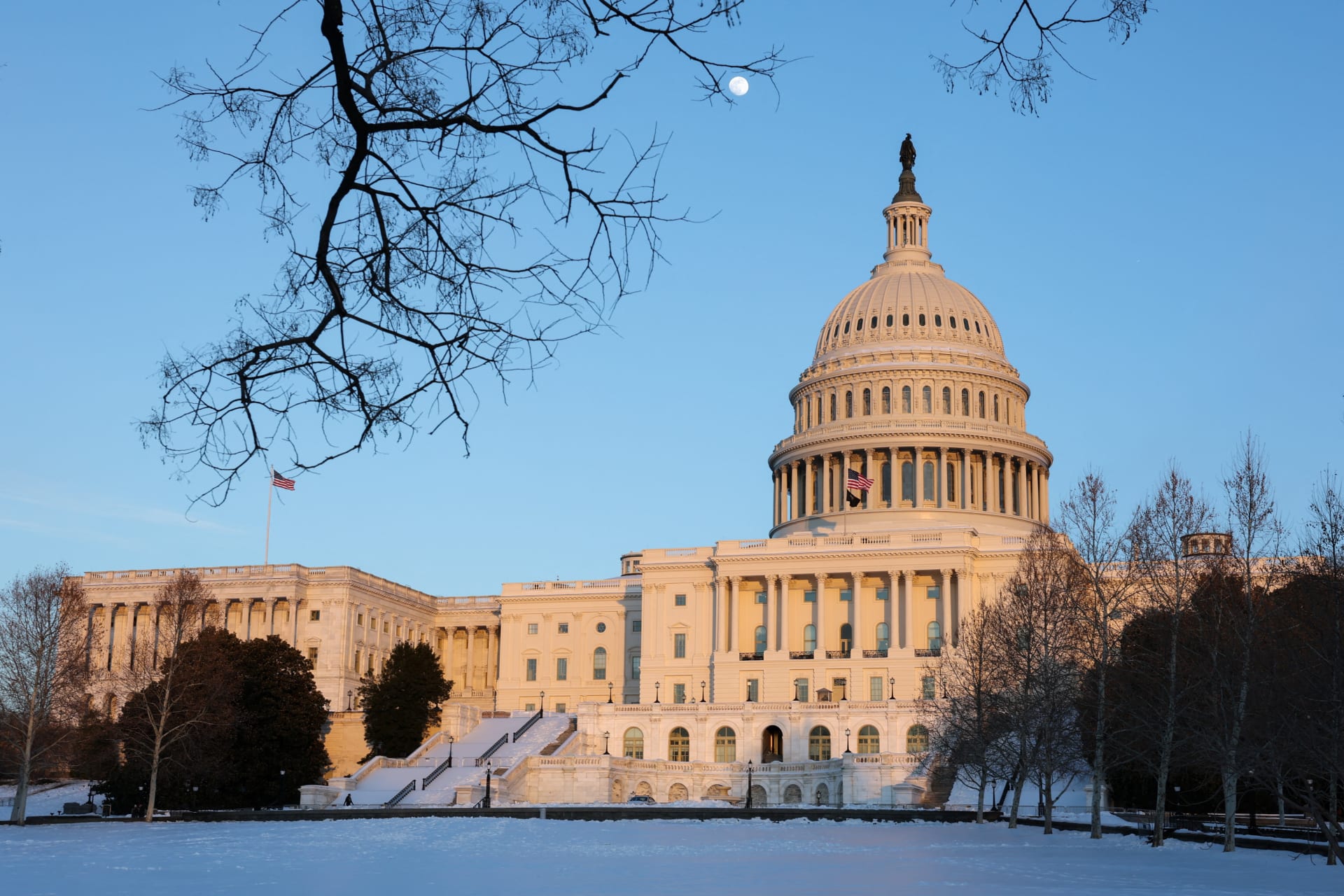 <p>The sun sets over the U.S. Capitol, January 30, 2026.<em> REUTERS/Kylie Cooper</em></p>

