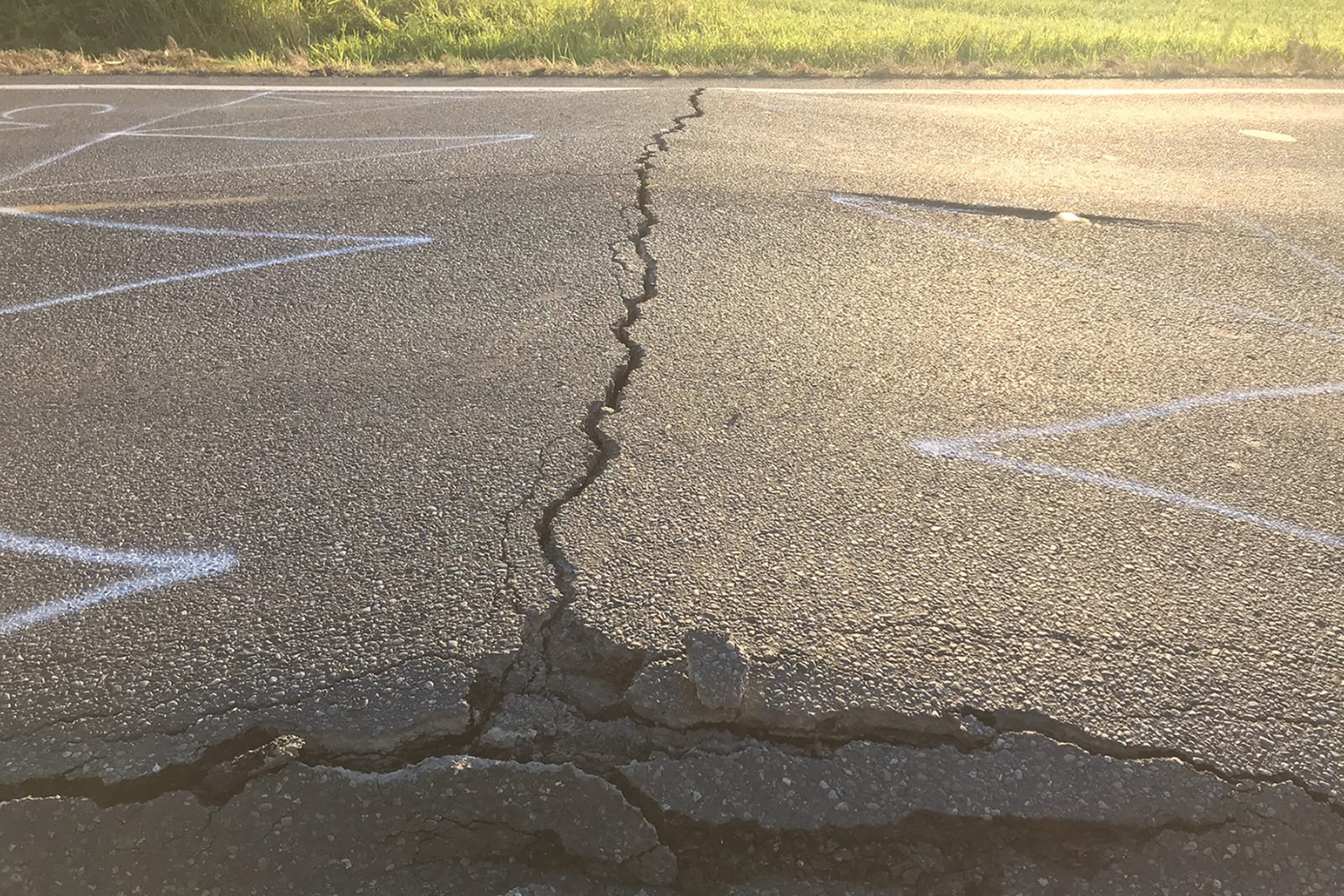 <p>UNITED STATES: Heat can cause roads to buckle, forcing authorities to shut them down. <span class="immersive-image__figcaption-credit">Washington State Department of Transportation. Uli Deck/picture alliance/Getty Images</span></p>
