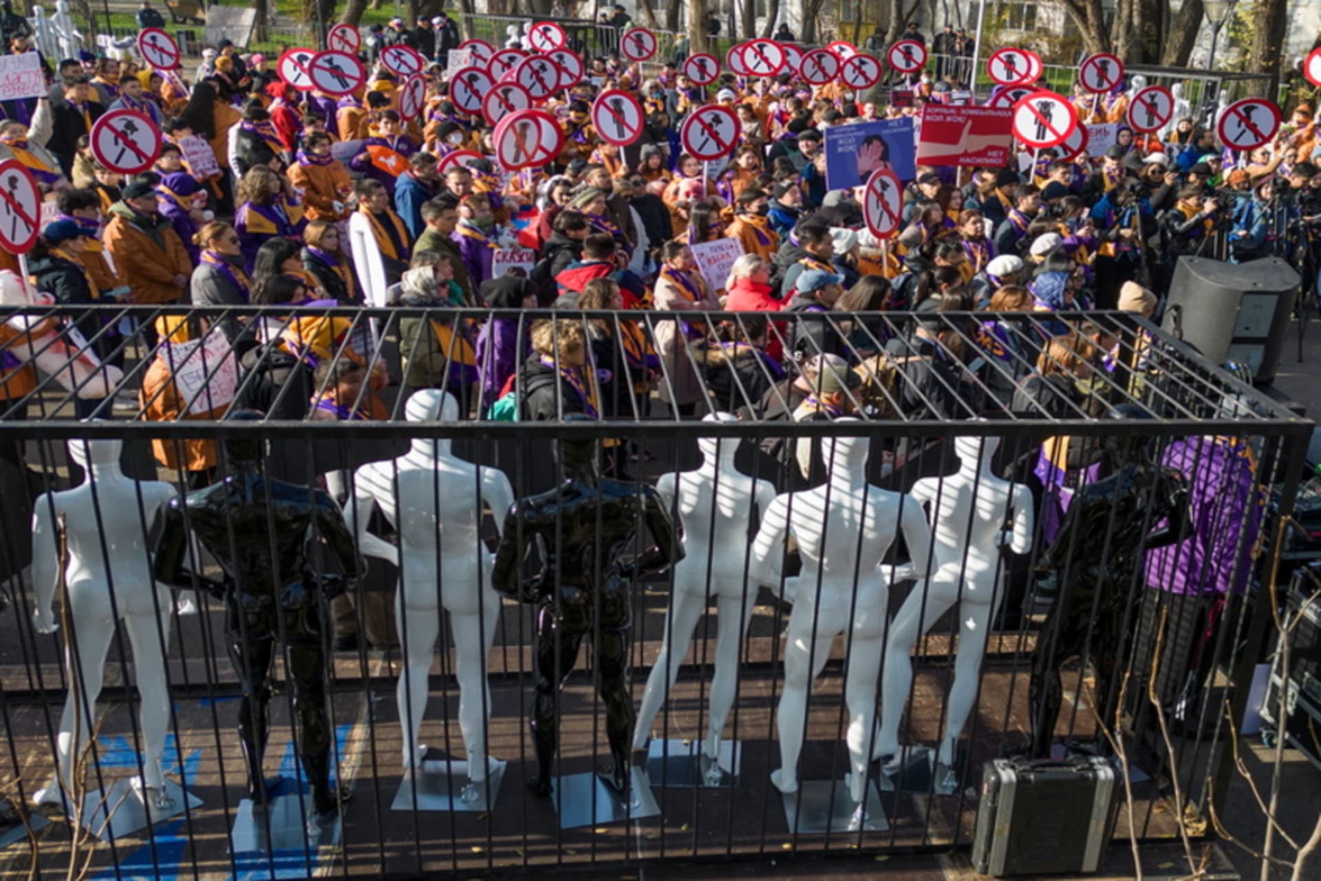 <p>People, including activists of Zhana Adamdar (New People) youth movement, hold a rally under the slogan “Say no to the beast world” to support women’s rights and to condemn gender-based domestic violence in Almaty, Kazakhstan, November 26, 2023.</p>
