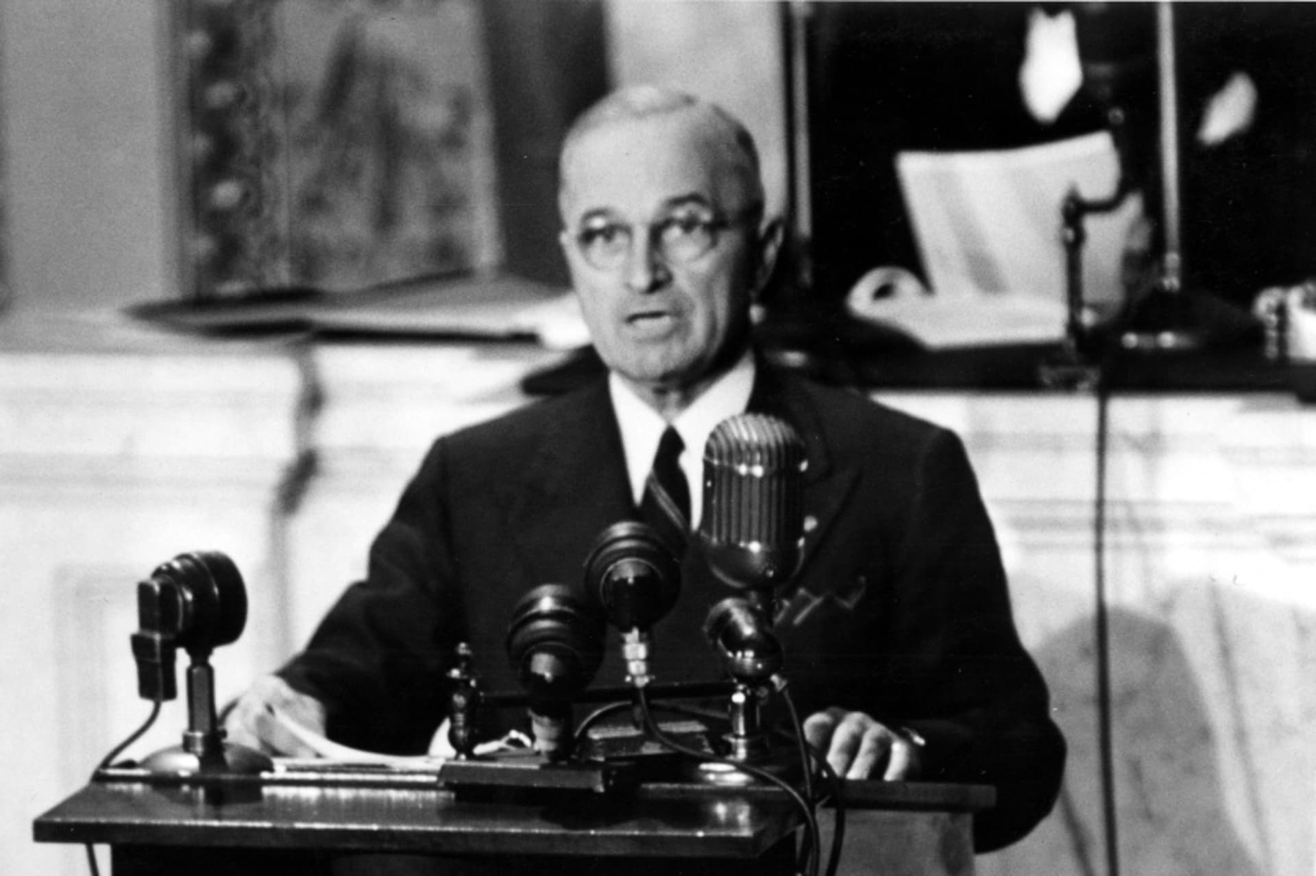 <p>President Harry S. Truman addressing a joint session of Congress asking for $400 million in aid to Greece and Turkey, March 12, 1947.</p>
