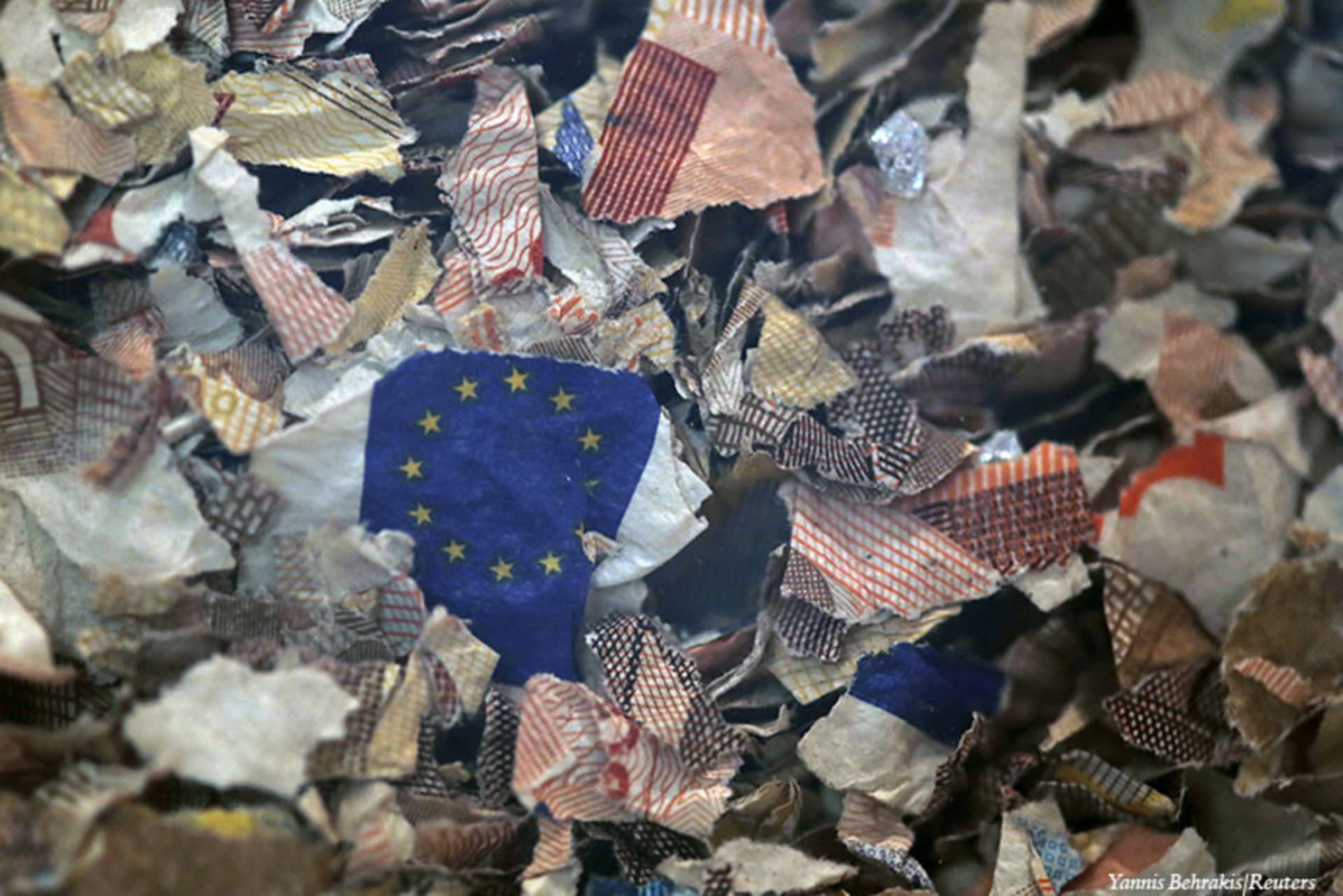 euro-shredded-Yannis-Behrakis-reuters.jpg