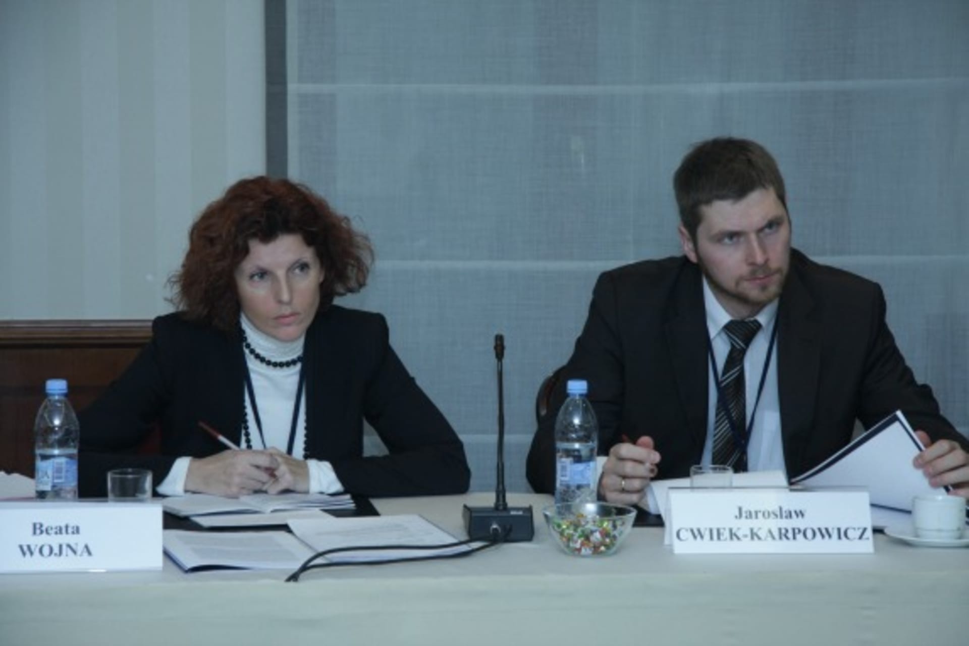 <p>Beata Wojna and Jaroslaw Cwiek-Karpowicz, Polish Institute of International Affairs members, participate during the CoC Second Regional Conference (Migalyov Oleg).</p>
