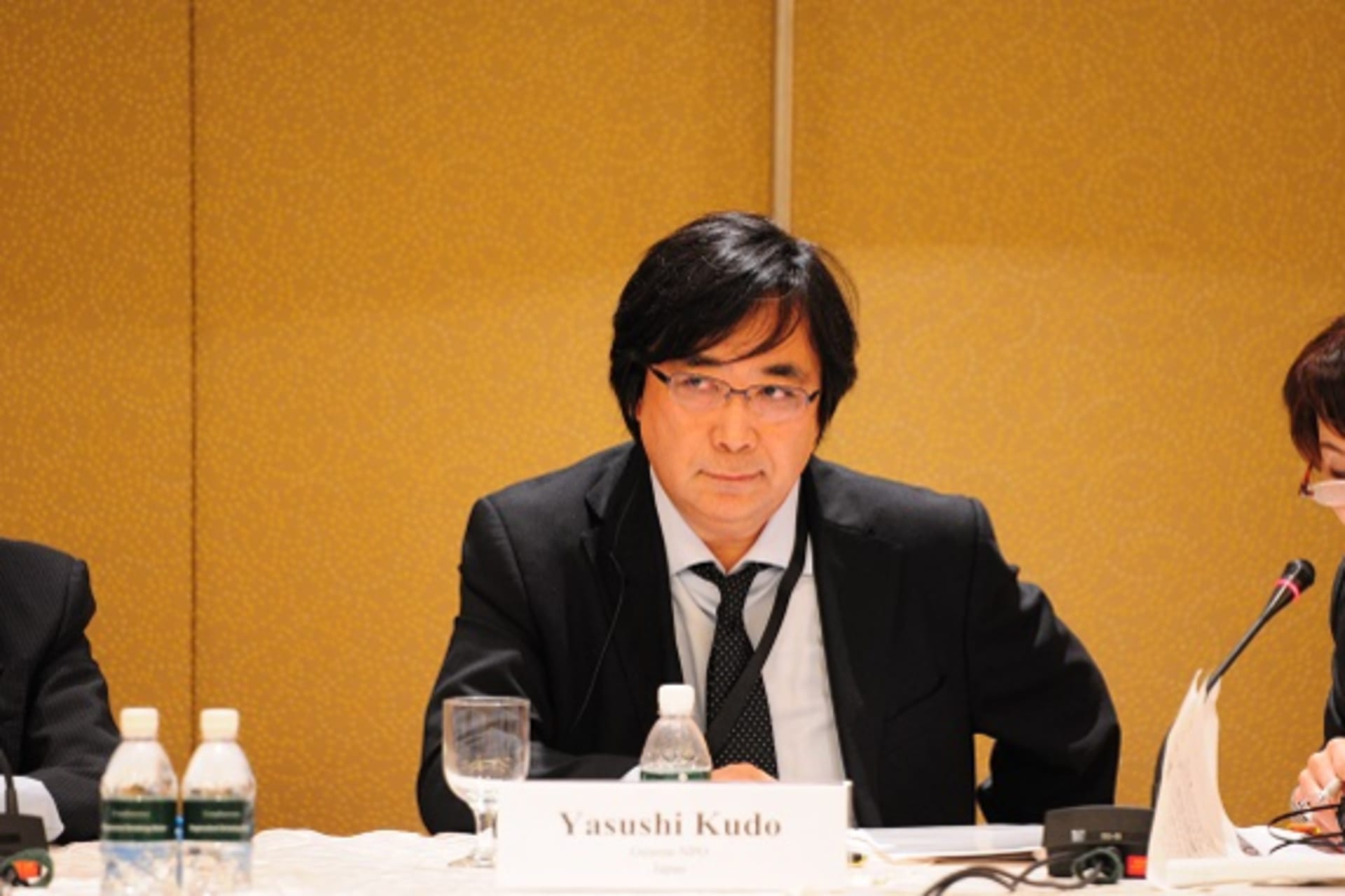 <p>Yasushi Kudo (Genron NPO) participates in a panel during the CoC First Regional Conference (William Lam).</p>

