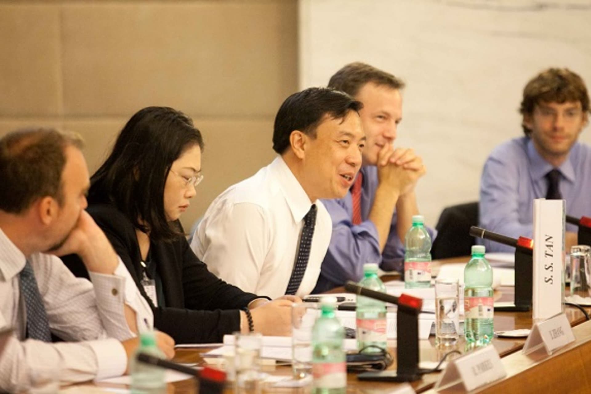 <p>See Seng Tan (Deputy Director of the Institute of Defence and Strategic Studies) participates in a session during the CoC Third Regional Conference (Leonardo Puccini).</p>
