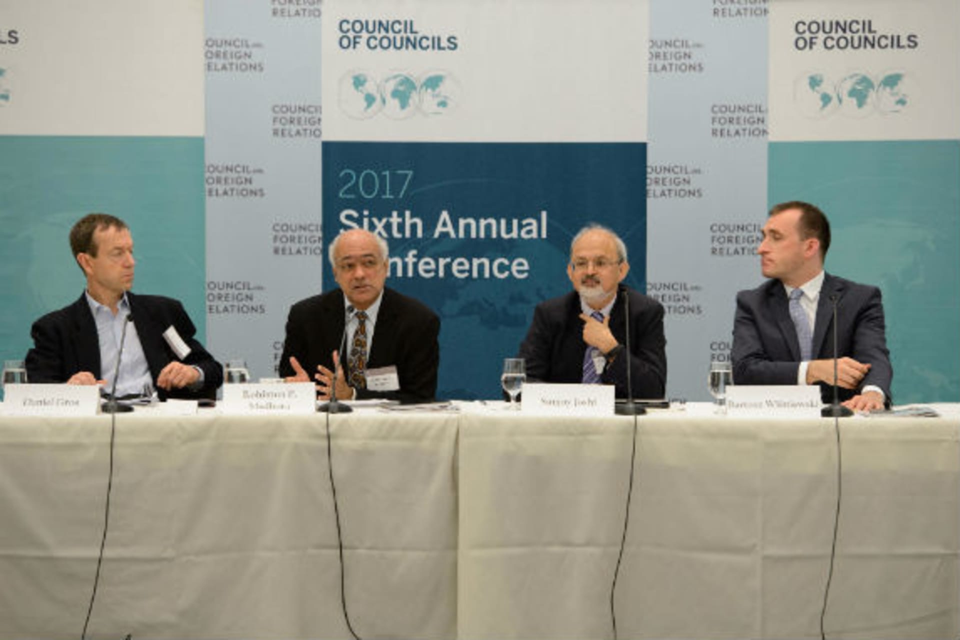 <p>Daniel Gros, Rohinton Medhora, Sunjoy Joshi, and Bartosz Wiśniewski discuss rebuilding support for global trade. (Kaveh Sardari)</p>
