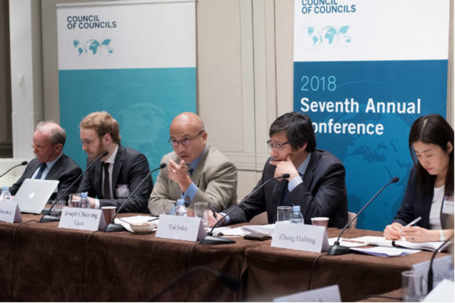 <p>Ferdinando Nelli Feroci, Oliver Stuenkel, Joseph Chinyong Liow, Yul Sohn, and Zhang Haibing discuss trade governance challenges (Melanie Einzig).</p>
