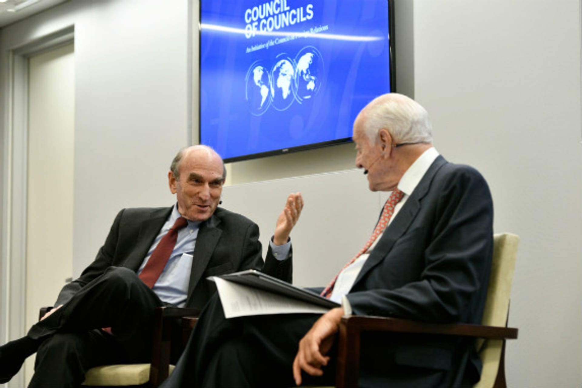 <p>U.S. Special Representative for Venezuela Elliott Abrams and Andrés Rozental on the Monday evening of the conference. (Kaveh Sardari)</p>