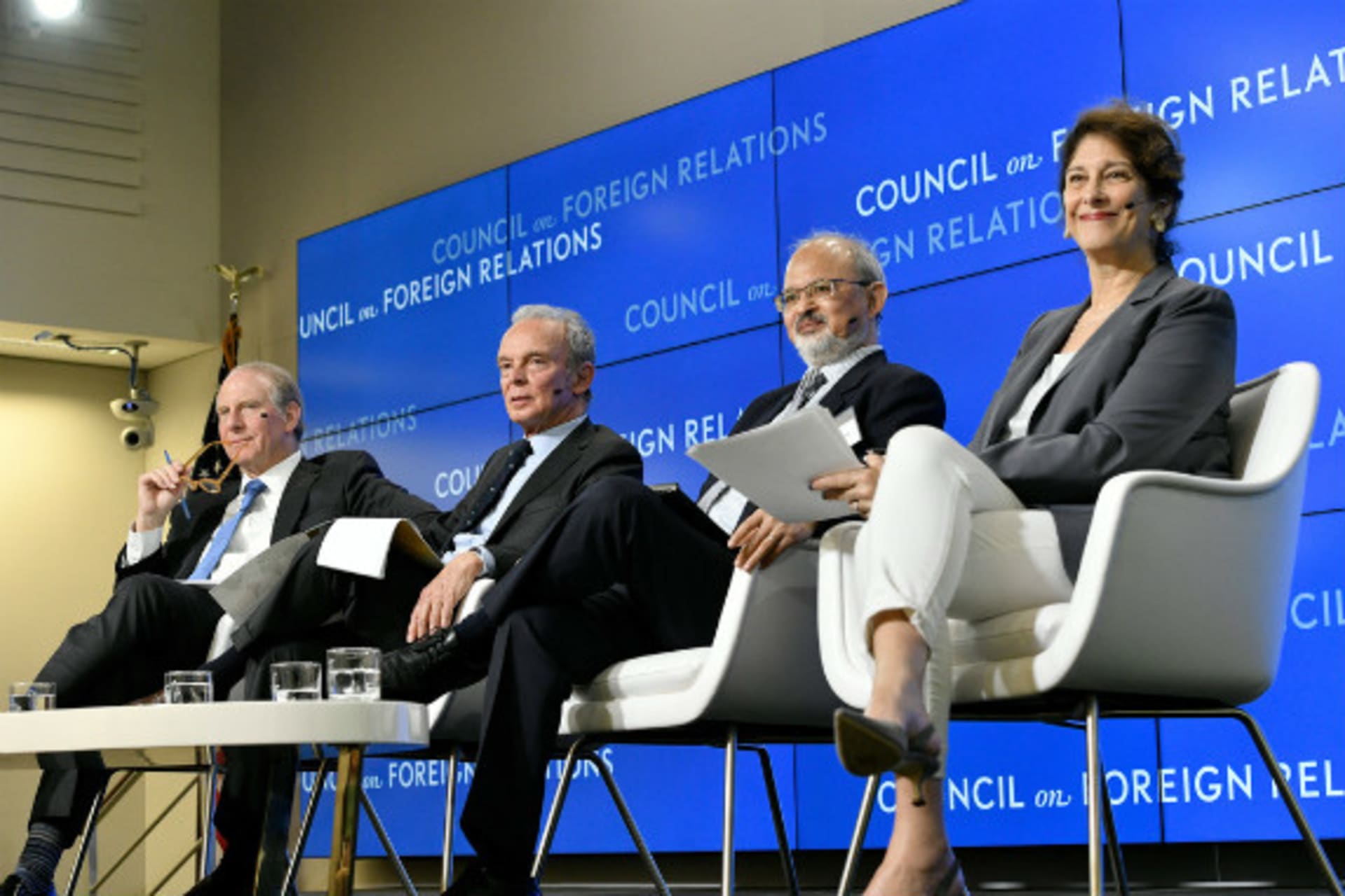 <p>Richard Haass, Ferdinando Nelli Feroci, Sunjoy Joshi, and Mara Liasson launch the Report Card on International Cooperation. (Kaveh Sardari)</p>