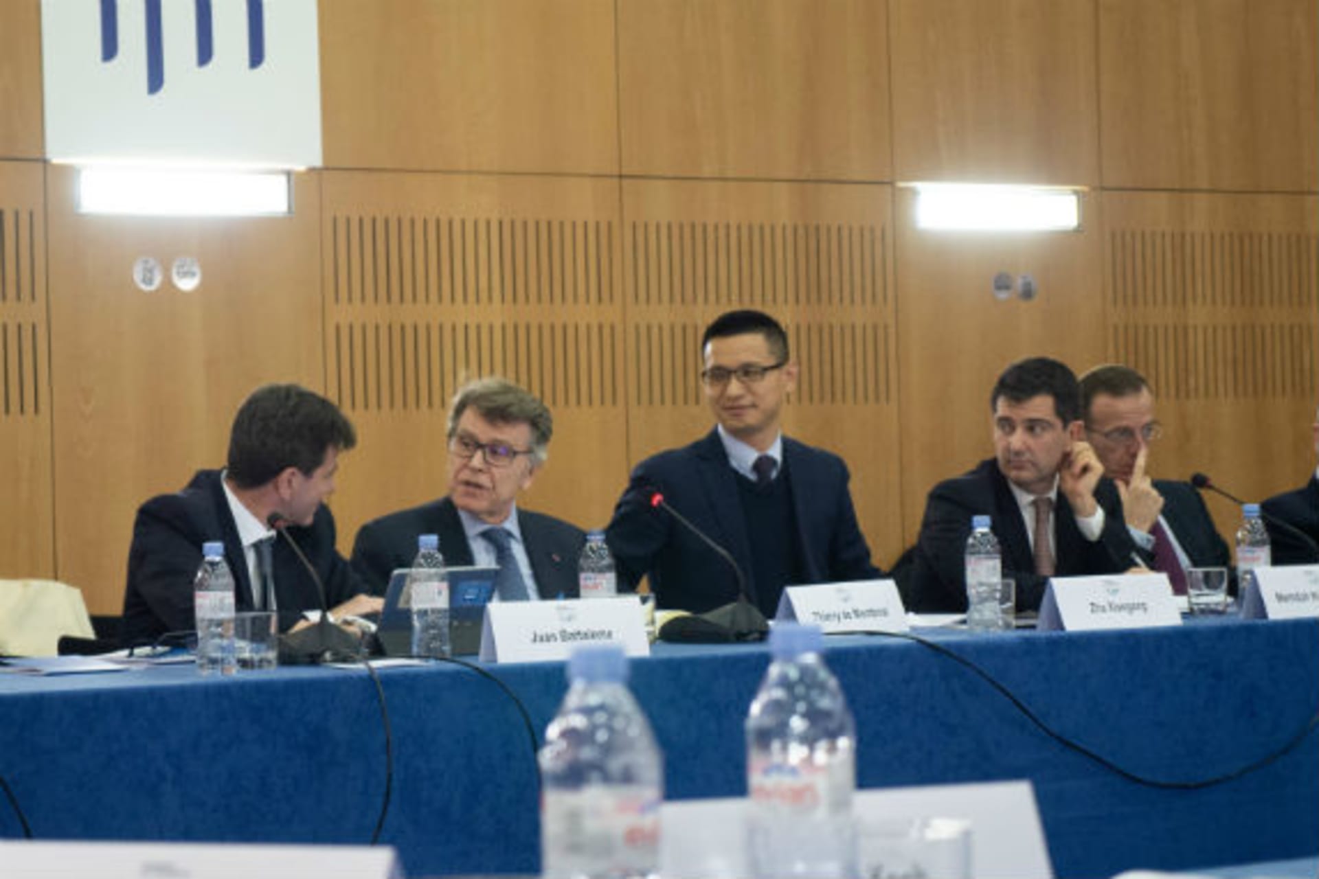 <p>Juan Battaleme, Thierry de Montbrial, Zha Xiaogang, and Memduh Karakullukçu during the discussion “The Weaponization of Economic Interdependence.”</p>
