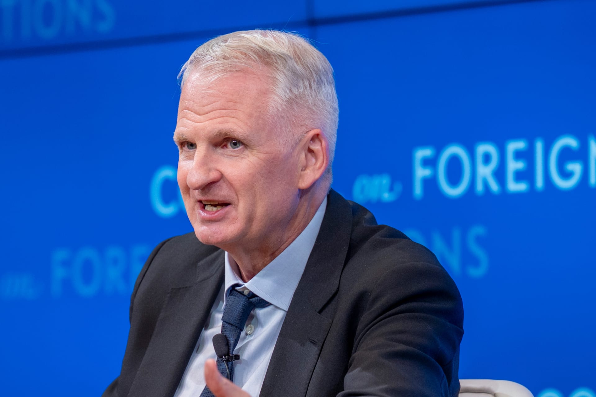 Timothy Snyder speaks on CFR stage