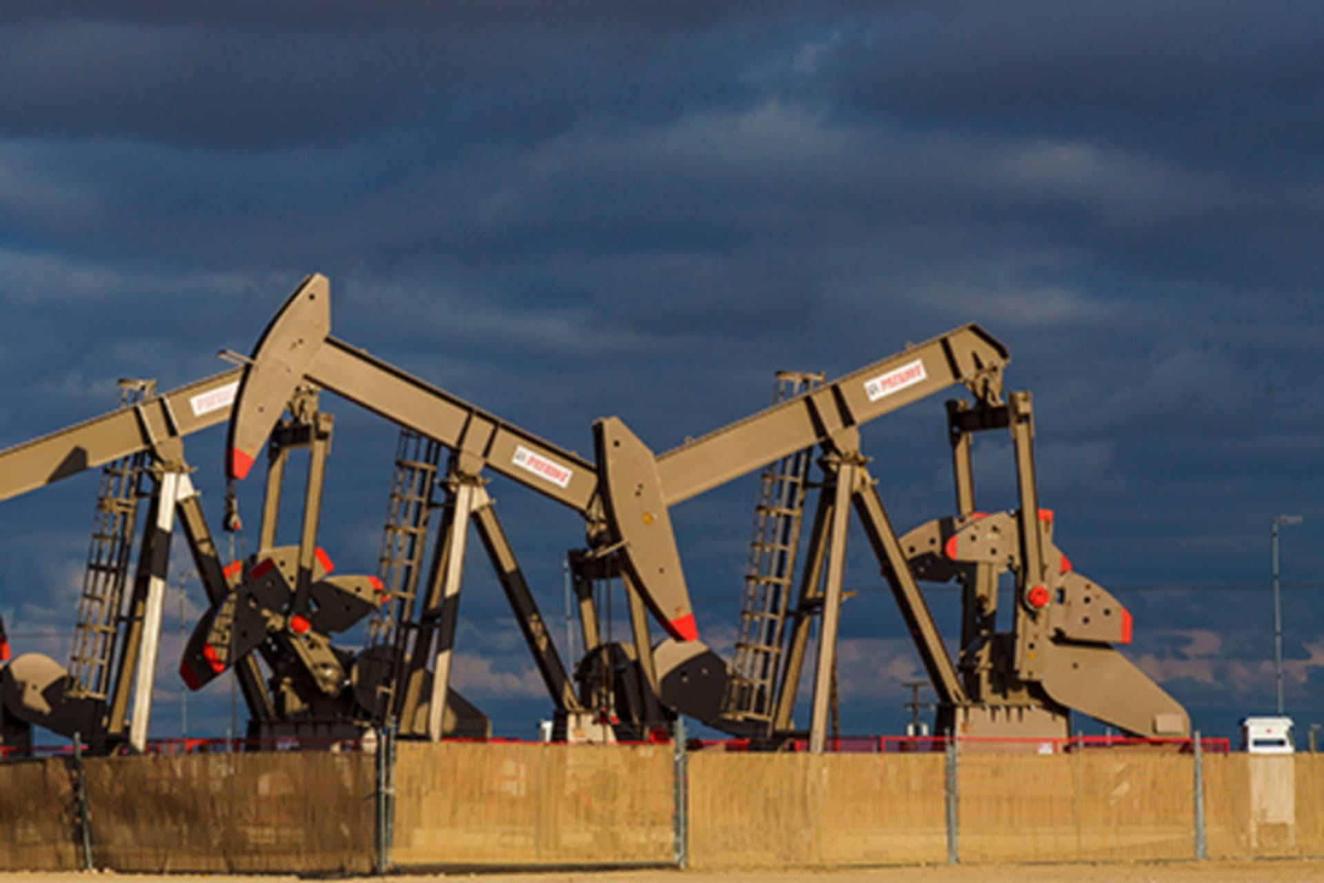 LR-Why20Is20The20Free20Flow20of20Oil20Important-Crop