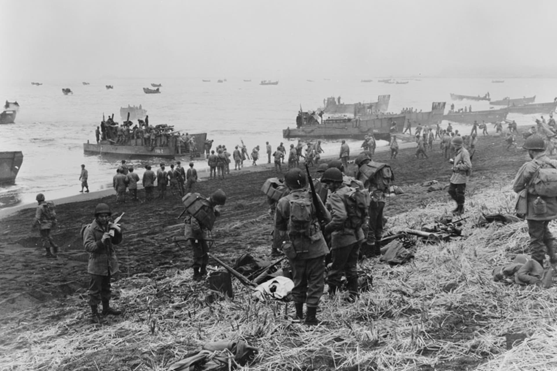 <p>U.S. soldiers land at “Massacre Bay,” Attu Island, May 11, 1943.</p>
