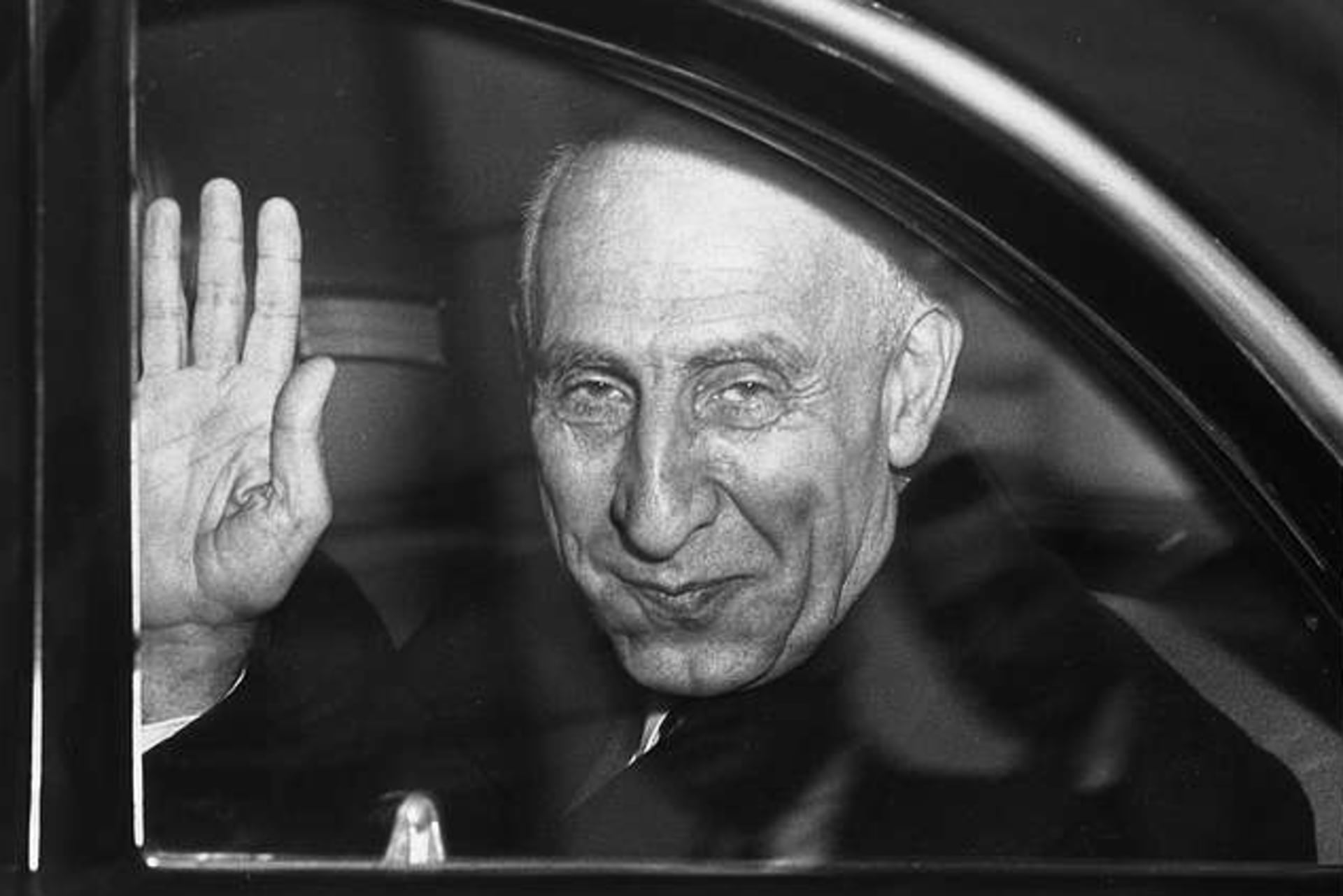 <p><i>Prime Minister Mohammad Mosaddeq in Washington, DC, 1951.</i></p>
