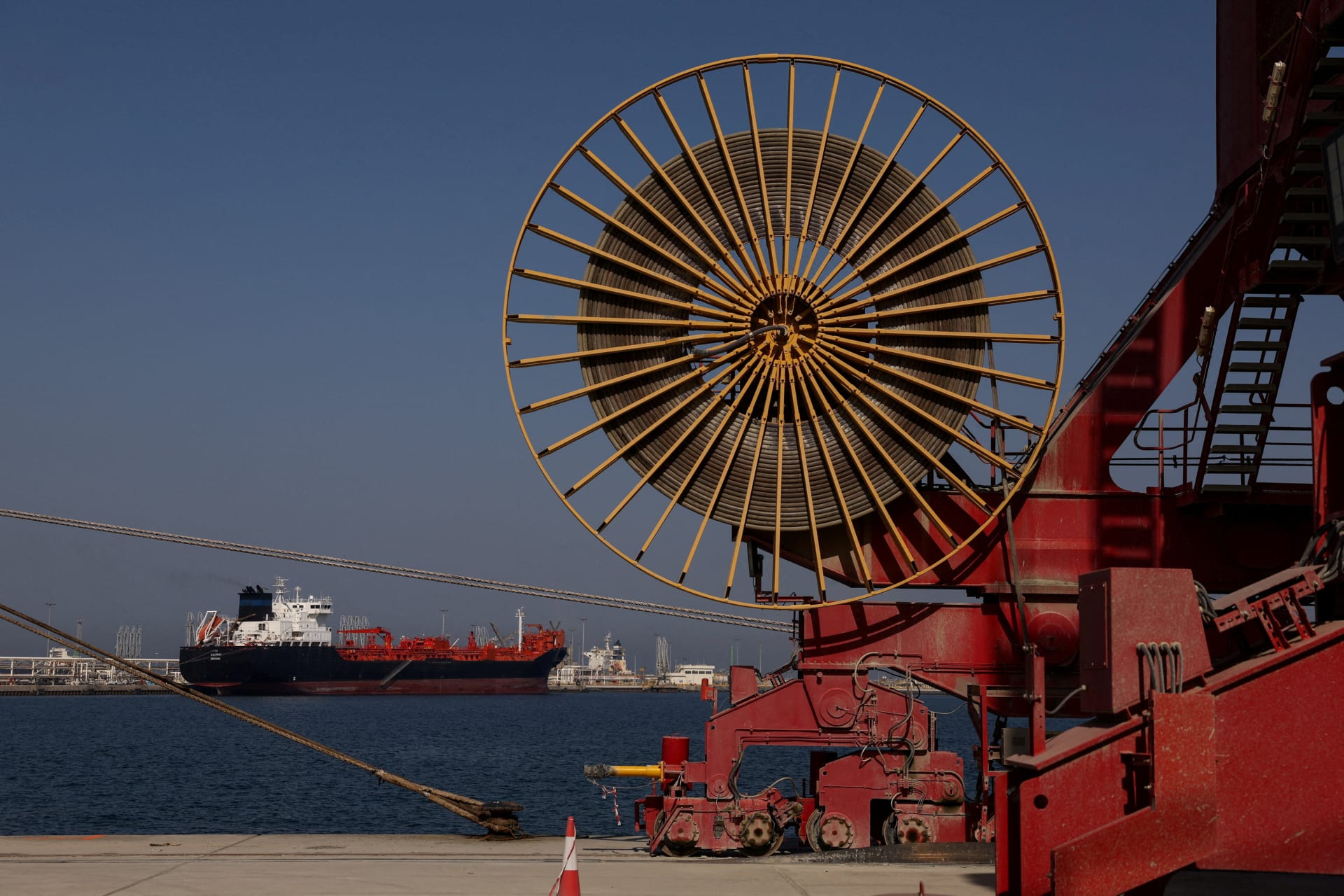 2026-08-18T054618Z_1153582009_RC2N3LAY2LLN_RTRMADP_3_IRAN-CRISIS-SHIPPING-CHINA.jpg