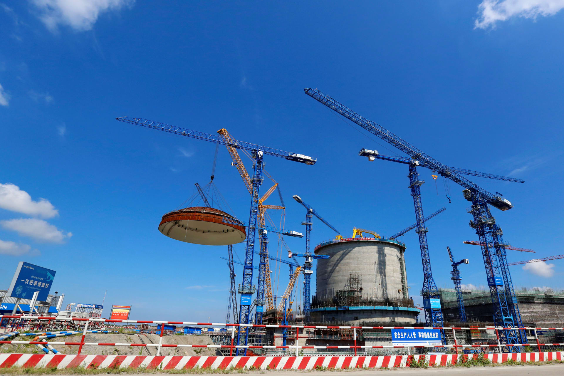 A dome is installed over a Hualong One nuclear power unit at Fangchenggang nuclear power plant in Guangxi Zhuang Autonomous Region, China May 23, 2018, in this picture provided by Fangchenggang nuclear power plant and released by China Daily. Picture taken May 23, 2018. China Daily via REUTERS