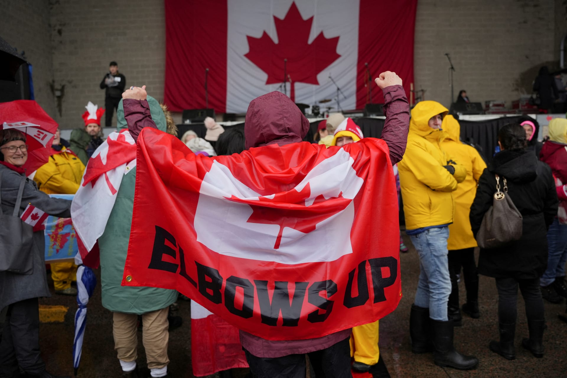 <p>Canadians take part in an “Elbows Up, Canada!” rally in Dartmouth, Nova Scotia, Canada April 6, 2025.</p>
