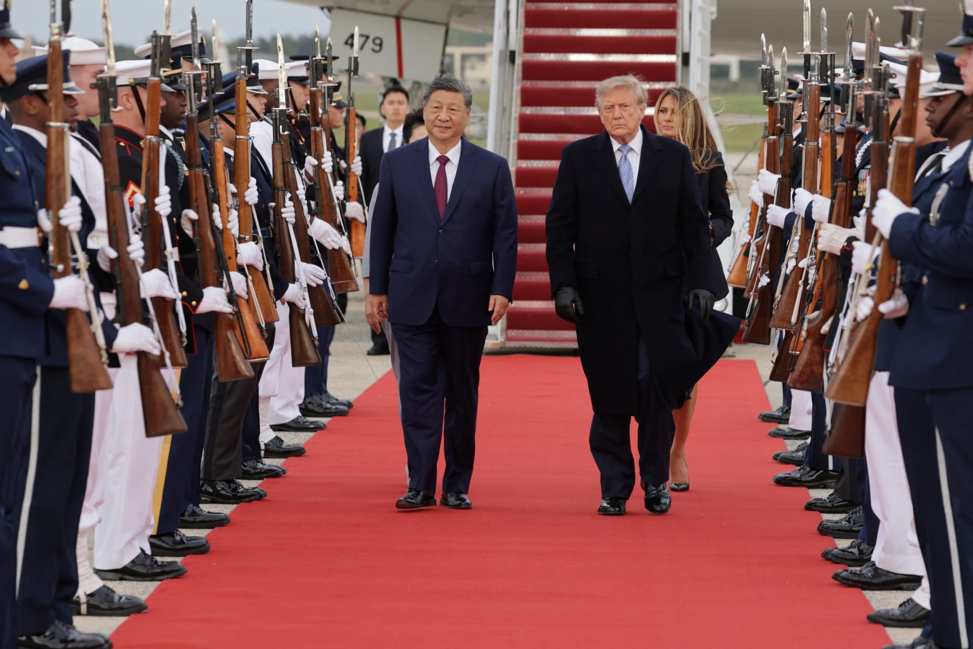 <p>Chinese President Xi Jinping, his wife Peng Liyuan, U.S. President Donald Trump, and First Lady Melania Trump review an honor guard as they arrive at Joint Base Andrews, Maryland, on  September 23, 2026.</p>
