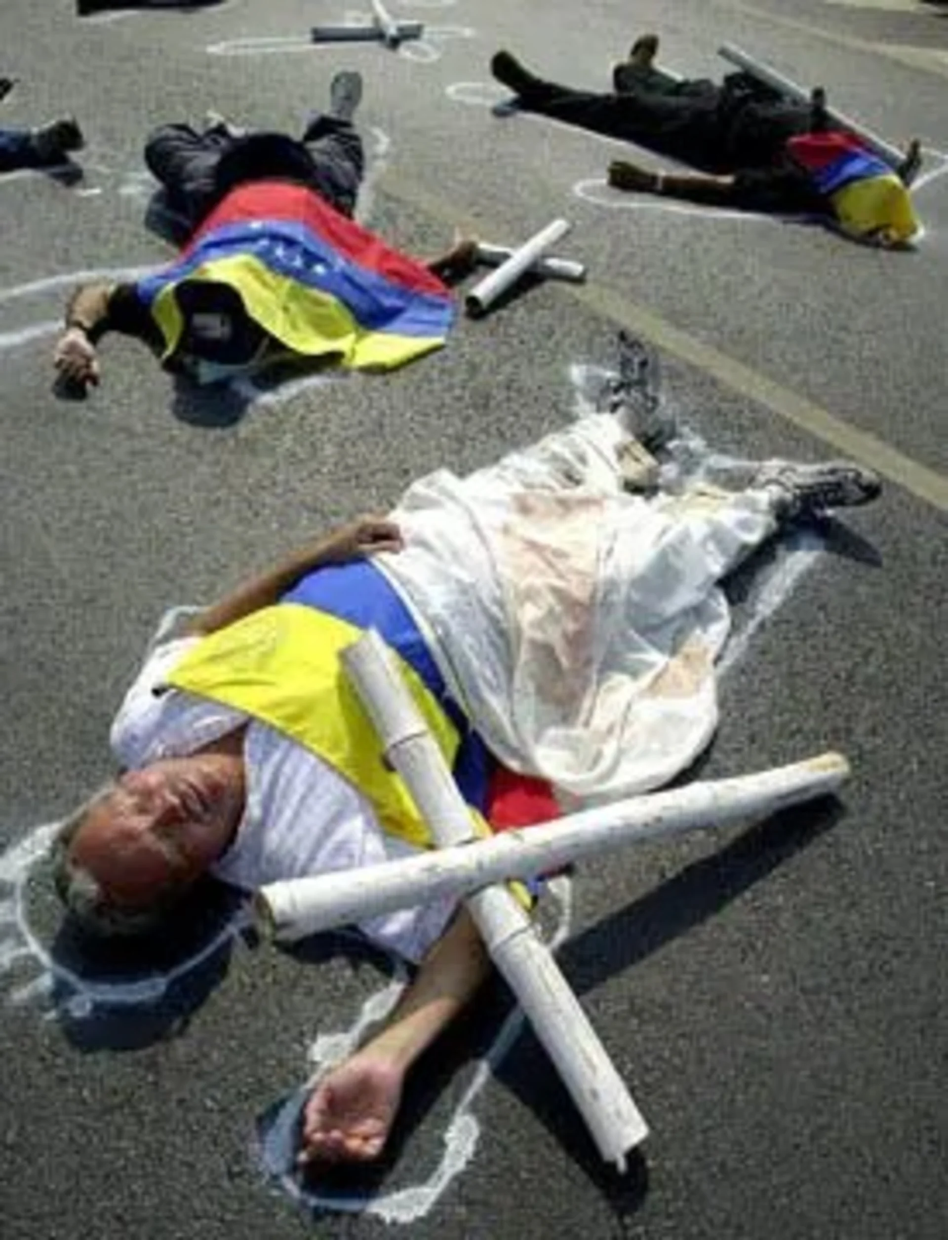 The opposition recreates the protest that led to the coup.
