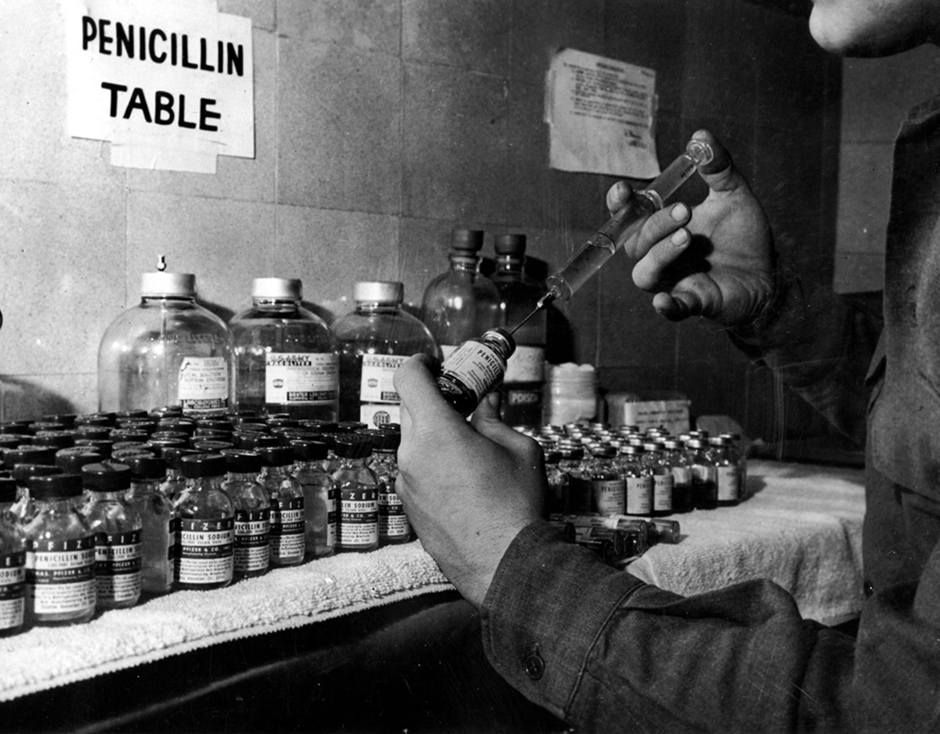 A penicillin table at a U.S. evacuation hospital in Luxembourg in 1945. Universal Images Group/Getty Images