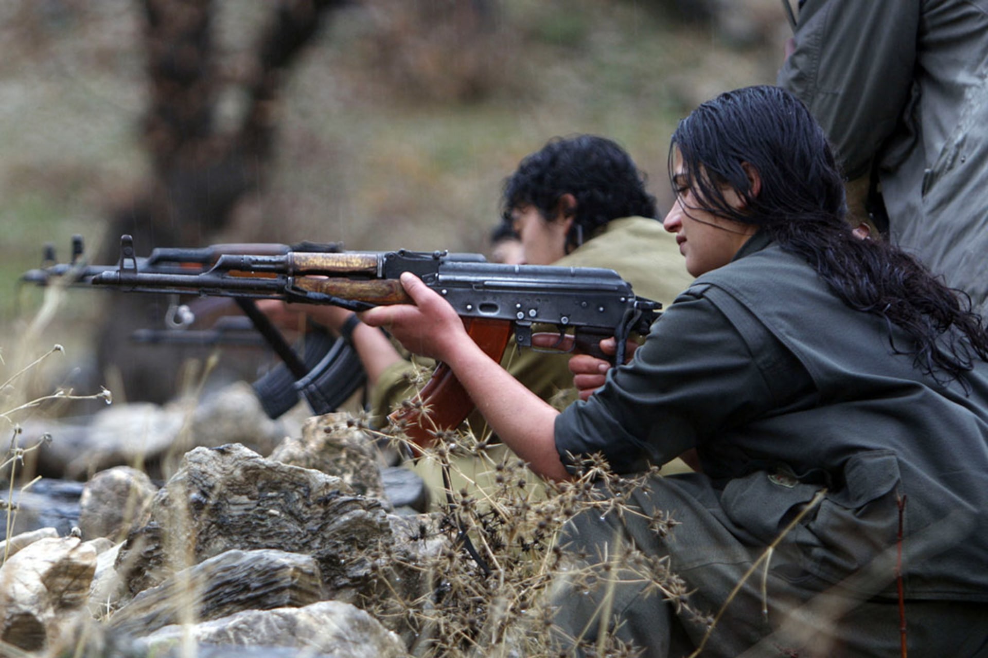 Members of the Party for a Free Life in Kurdistan (PJAK) train in northern Iraq’s Qandil mountains in December 2009. Yahya Ahmed/AP Photo